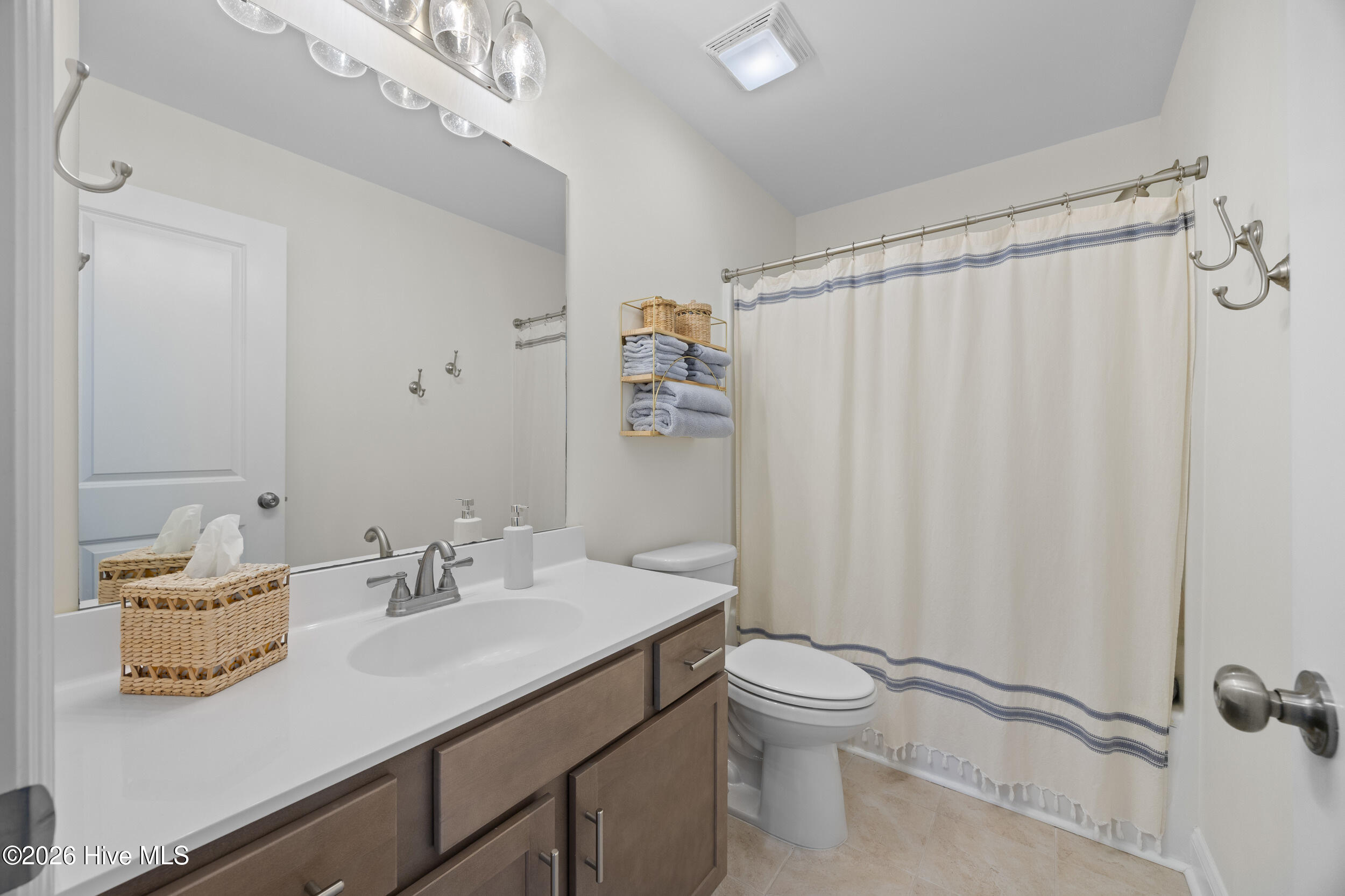 100555397 | Photo 48