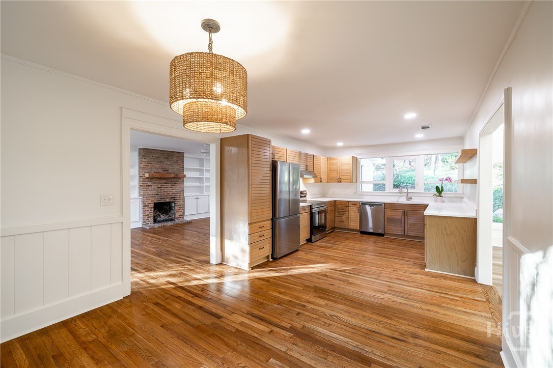 Kitchen and eating area