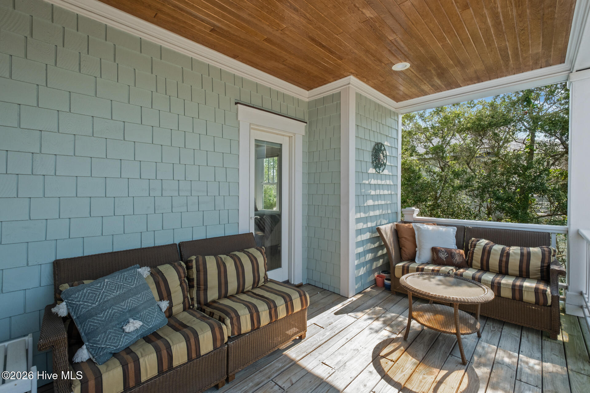 100567565 | Photo 43