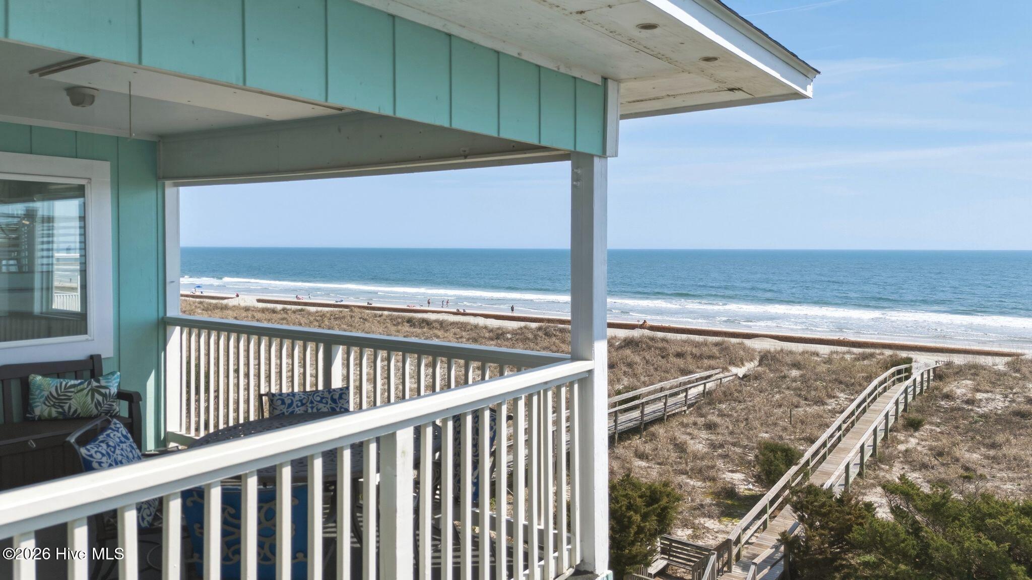 100539934 | Photo 68