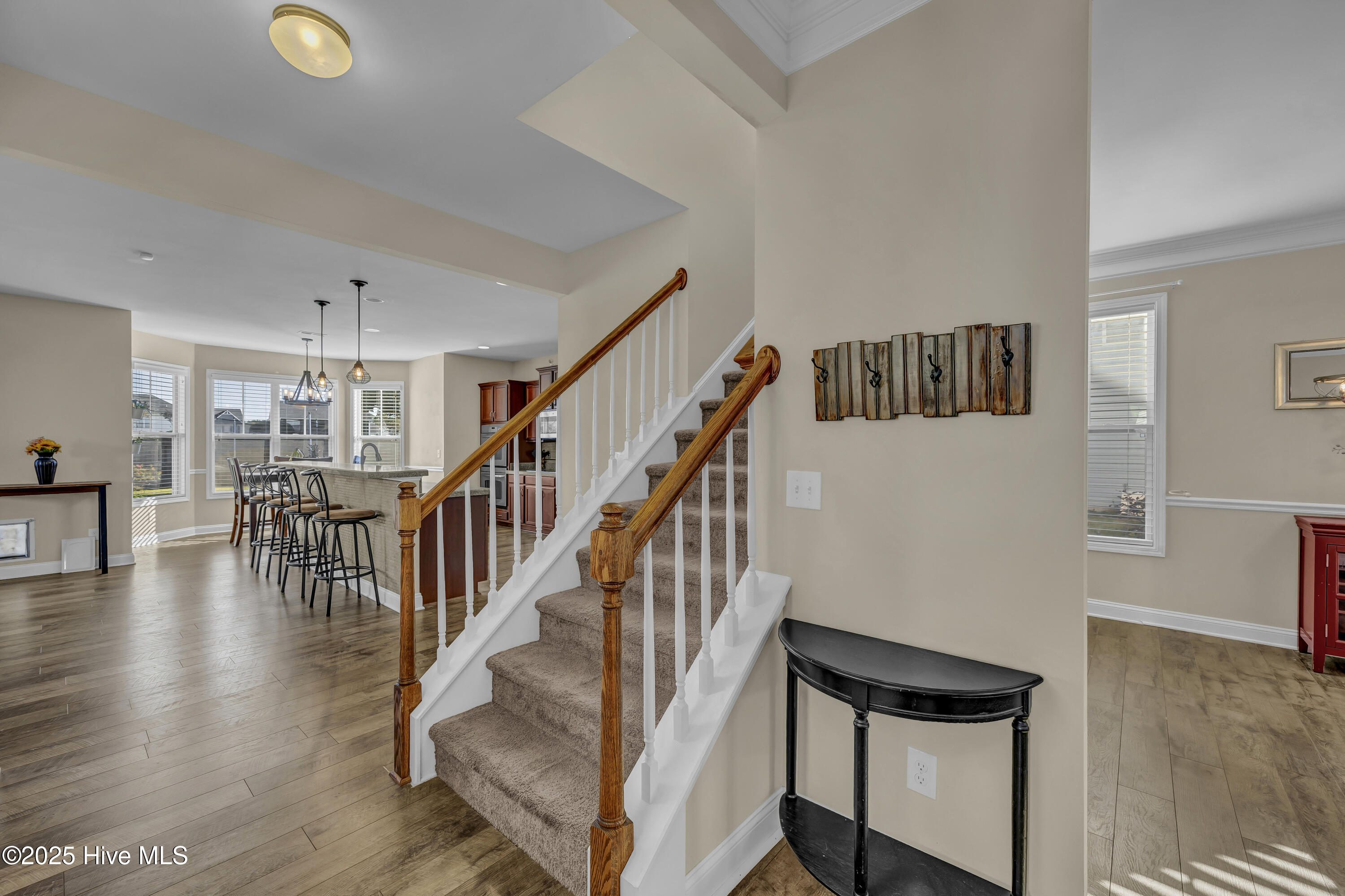 100549704 | Photo 12