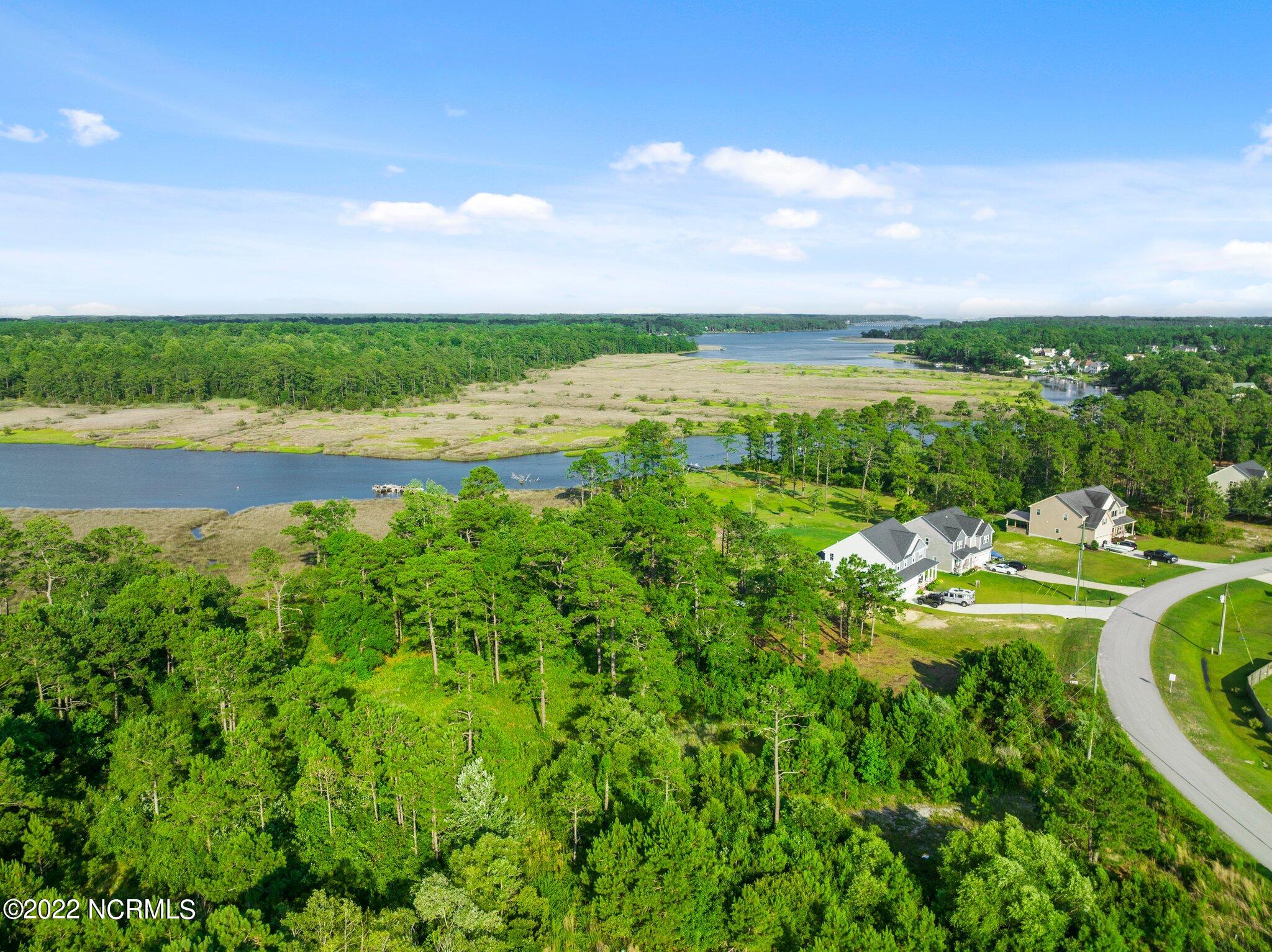 100556389 | Photo 23