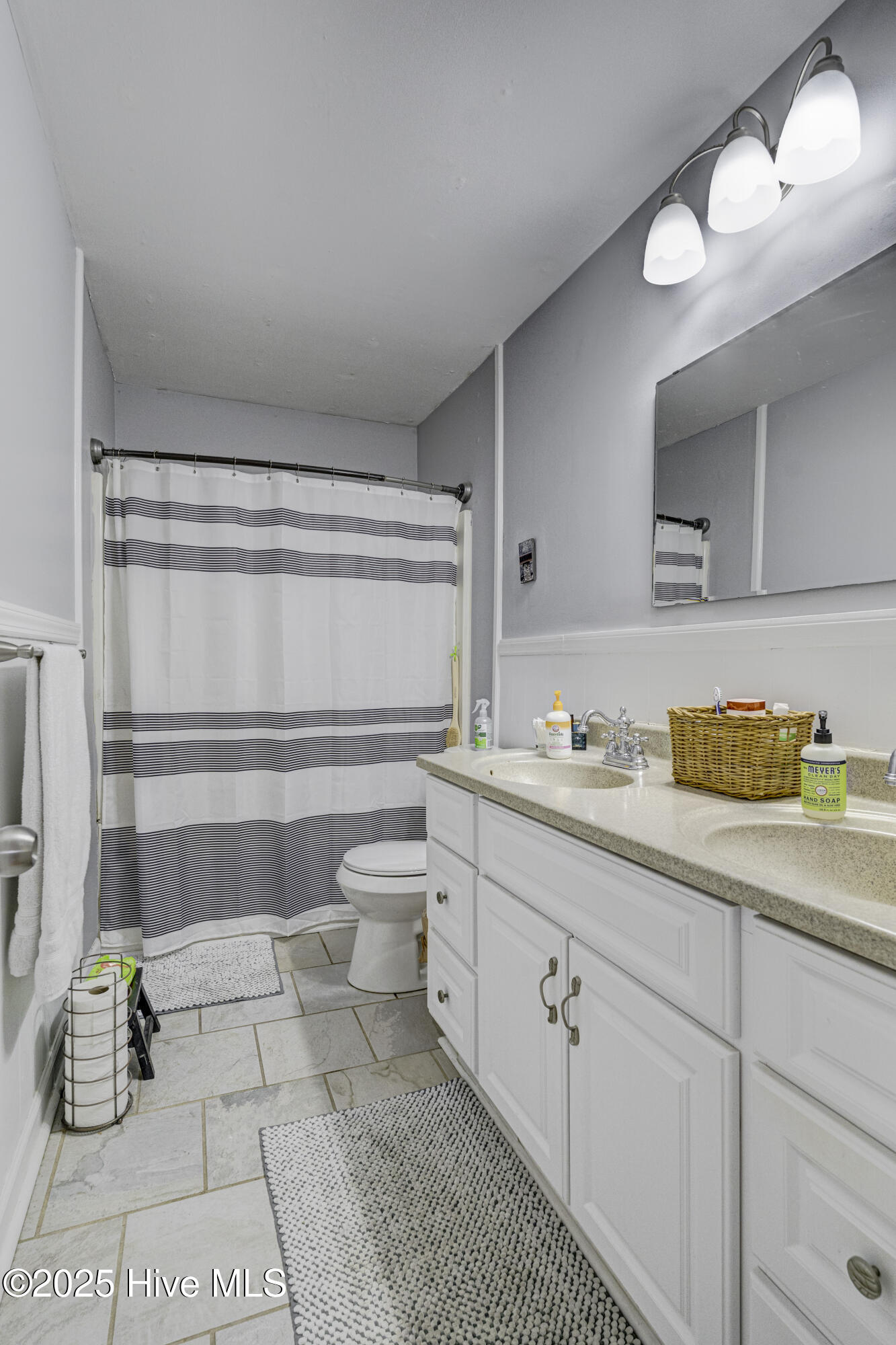 100525965 | Photo 28