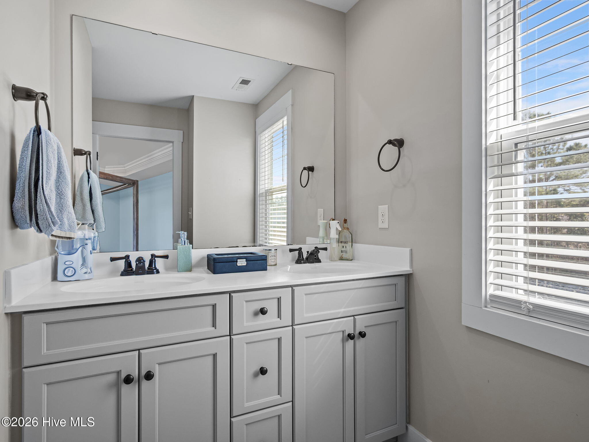 100553729 | Photo 27