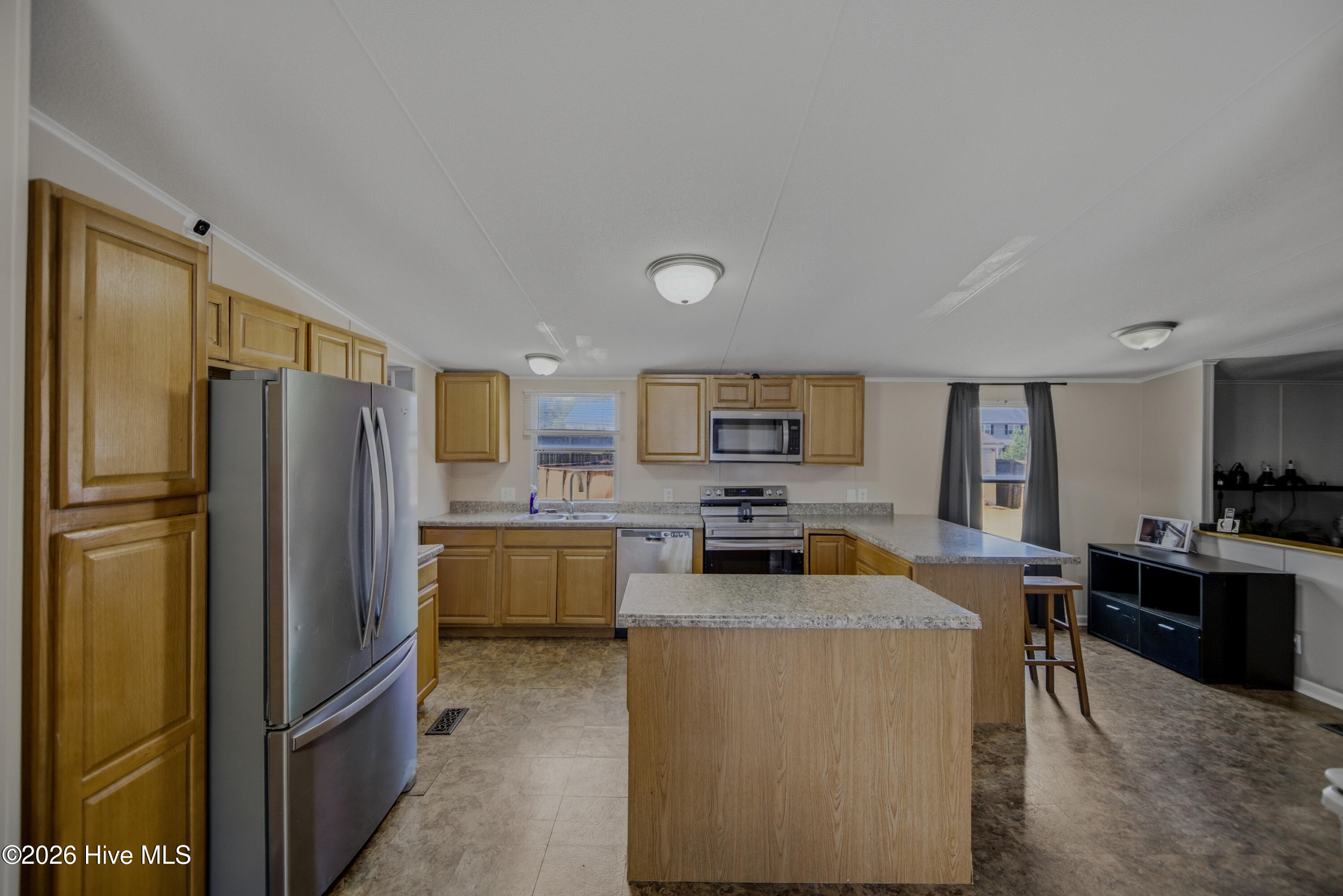 100566324 | Photo 11