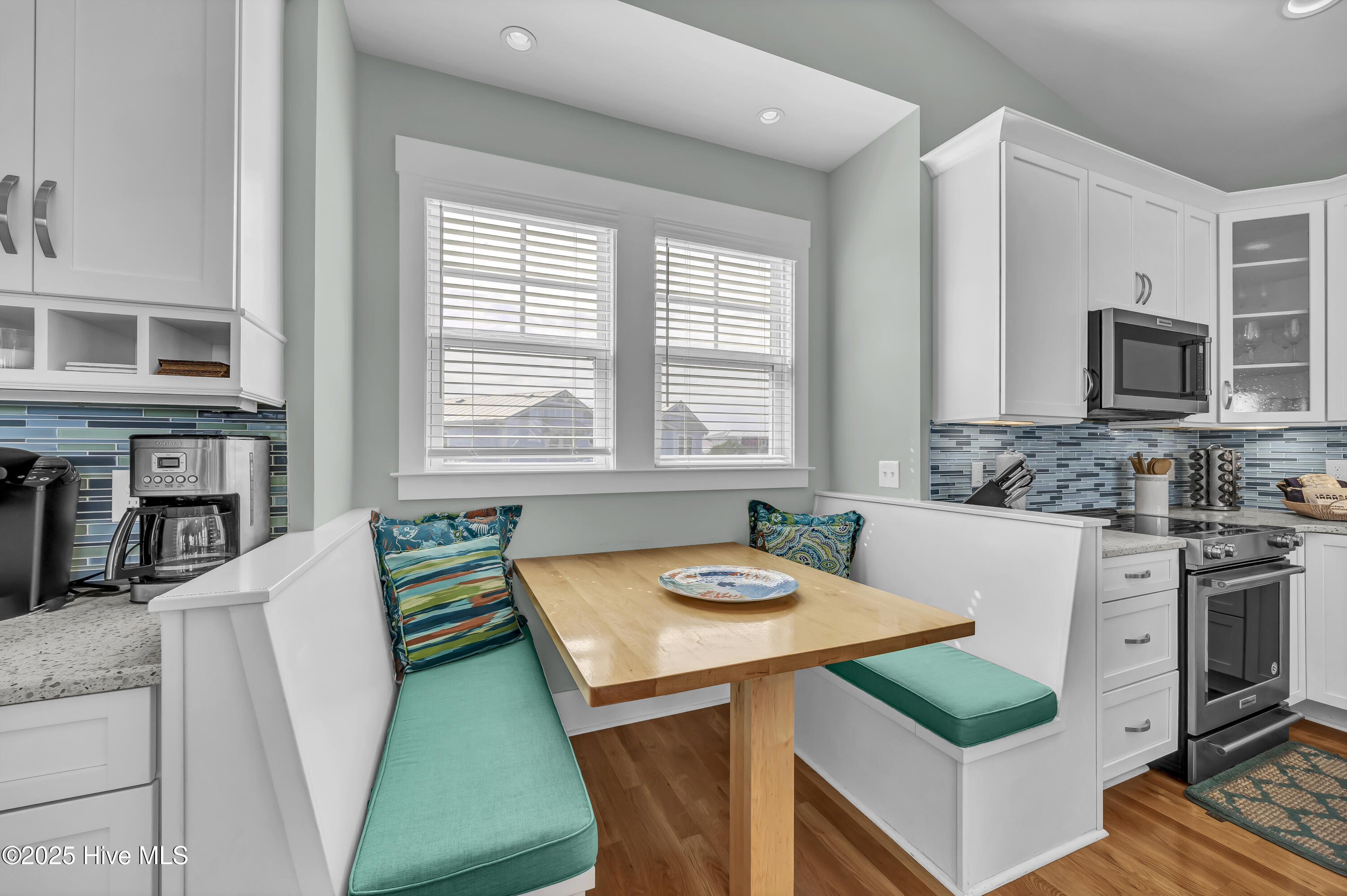 100535596 | Photo 20