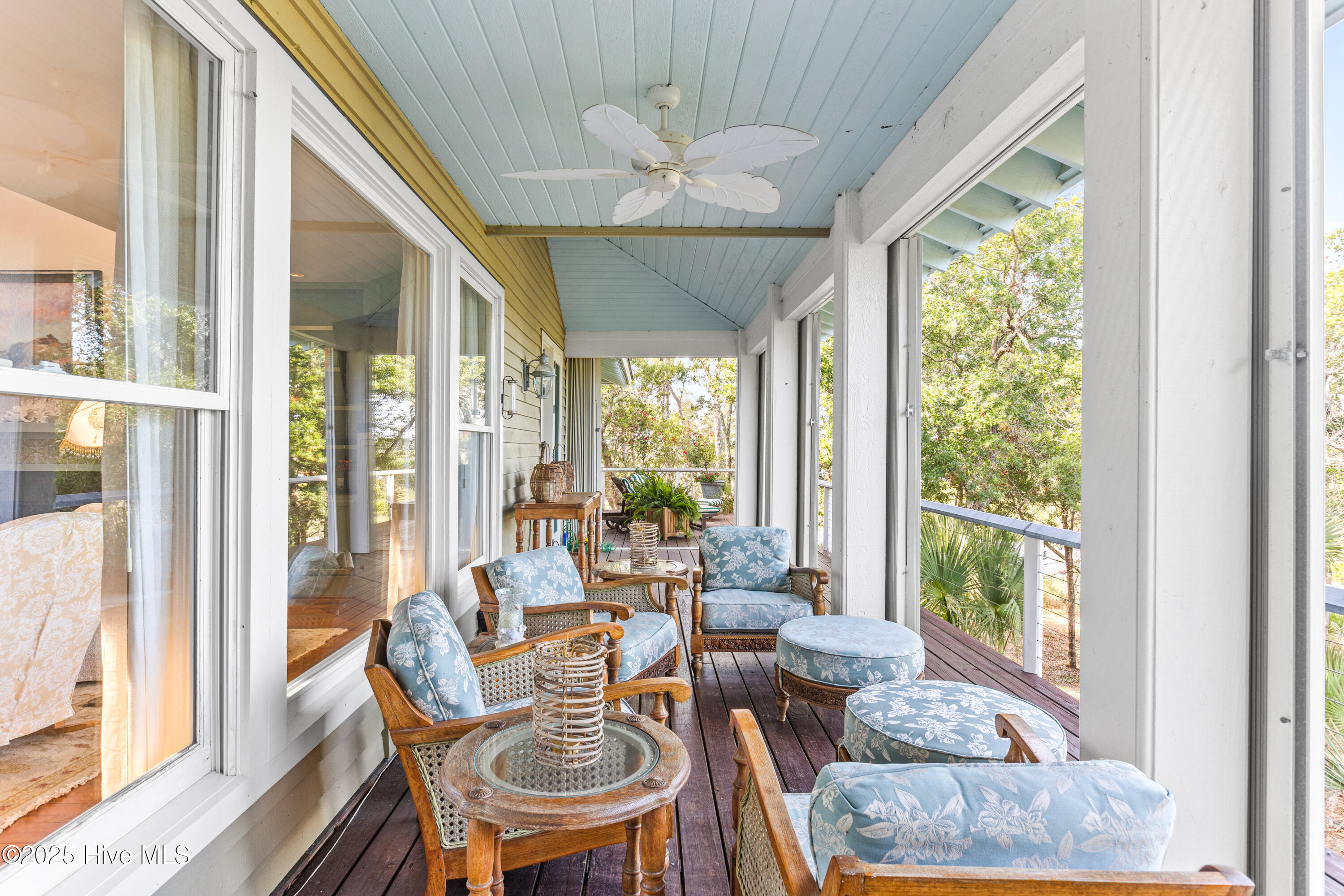 100531454 | Photo 36