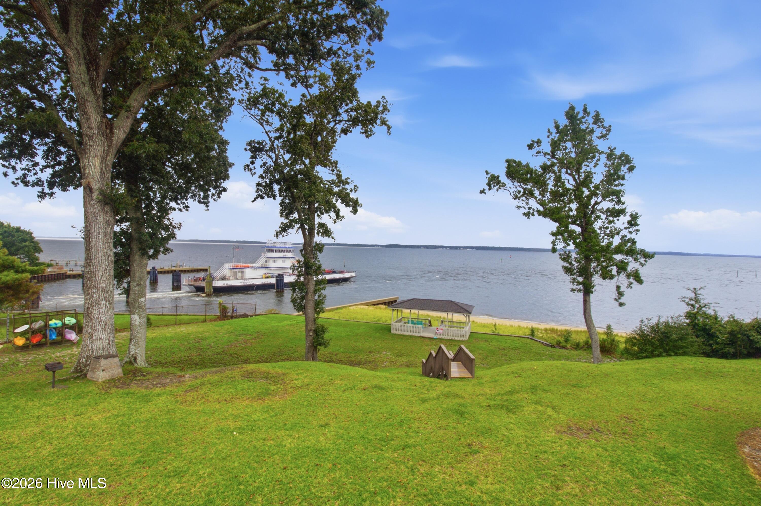 89 Country Club Drive Apt H4,Minnesott Beach