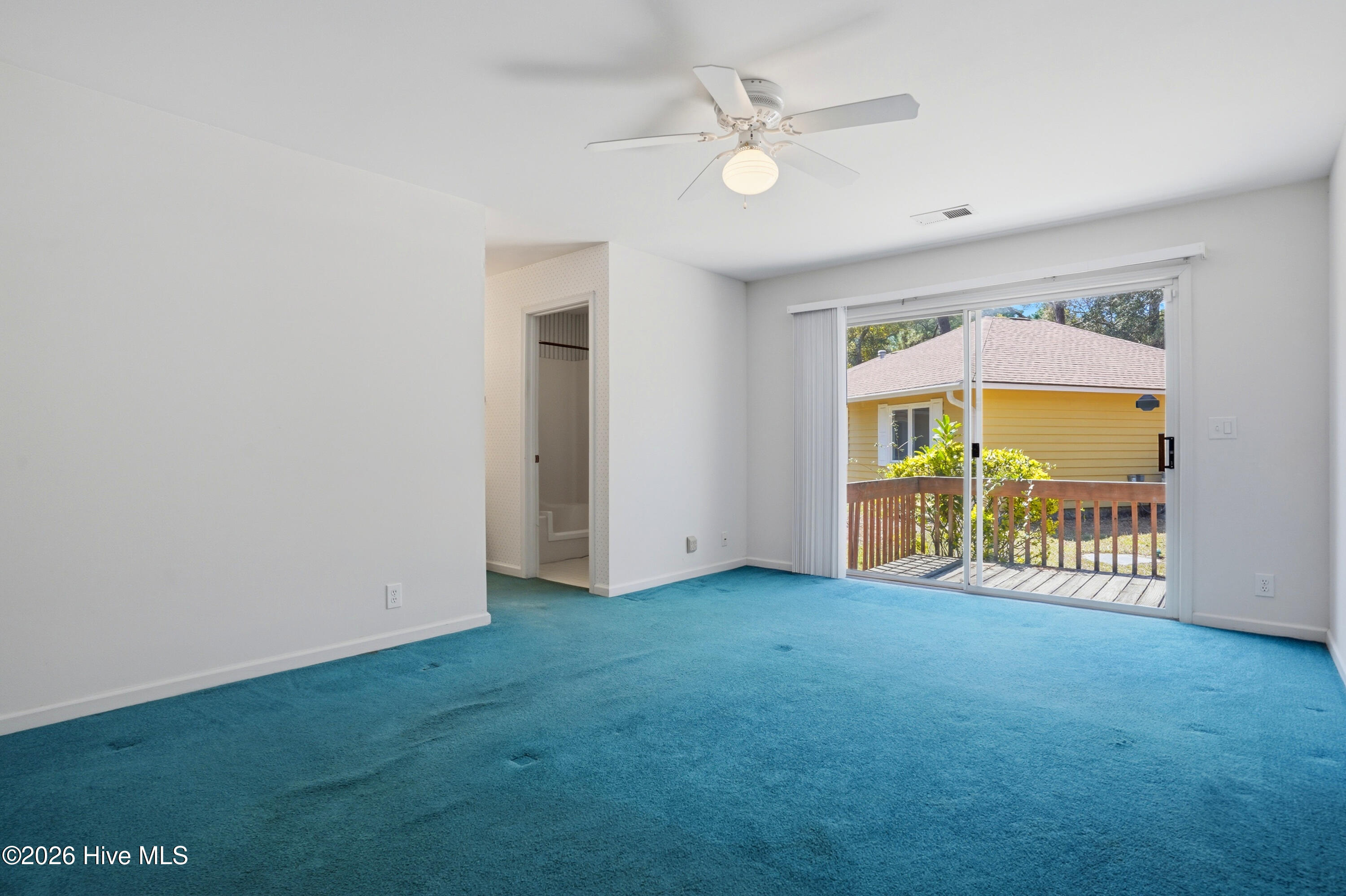 100564154 | Photo 15