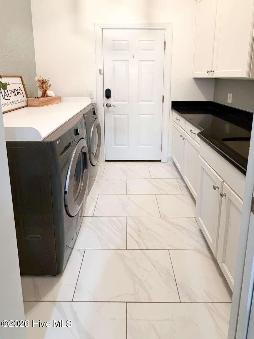 100566099 | Photo 12