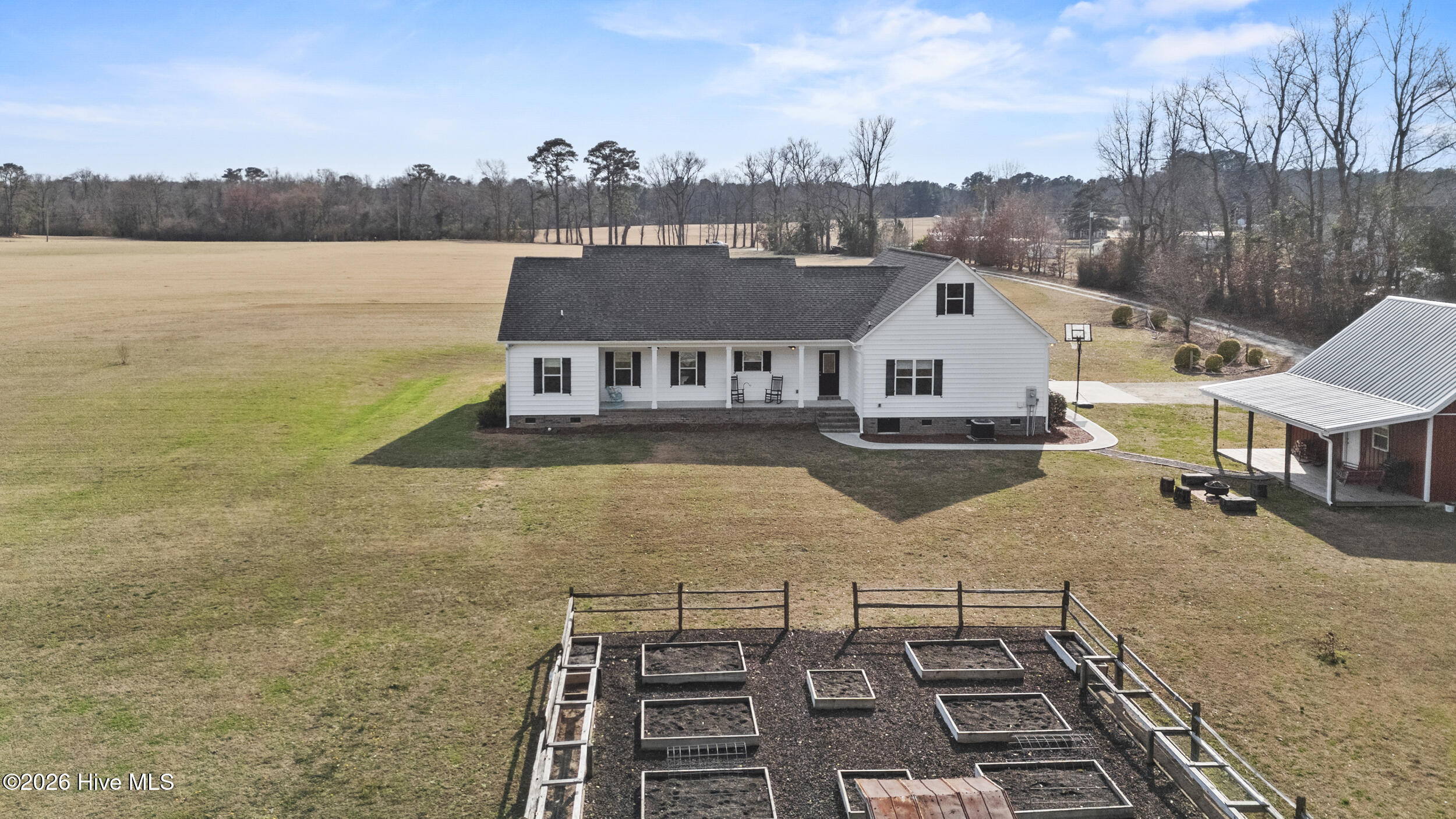 100556913 | Photo 52