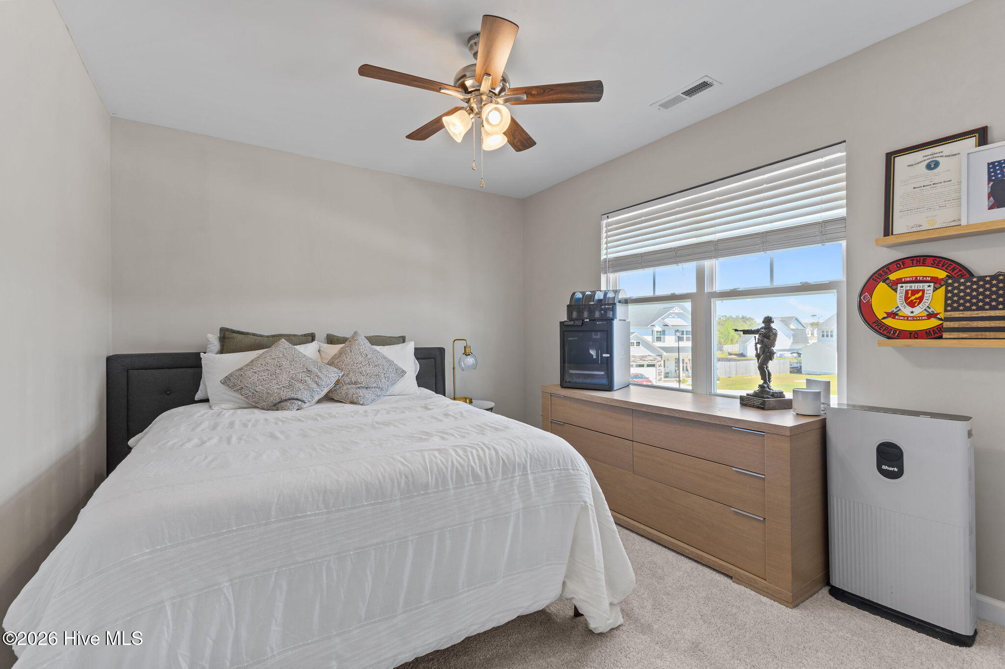 100568670 | Photo 27