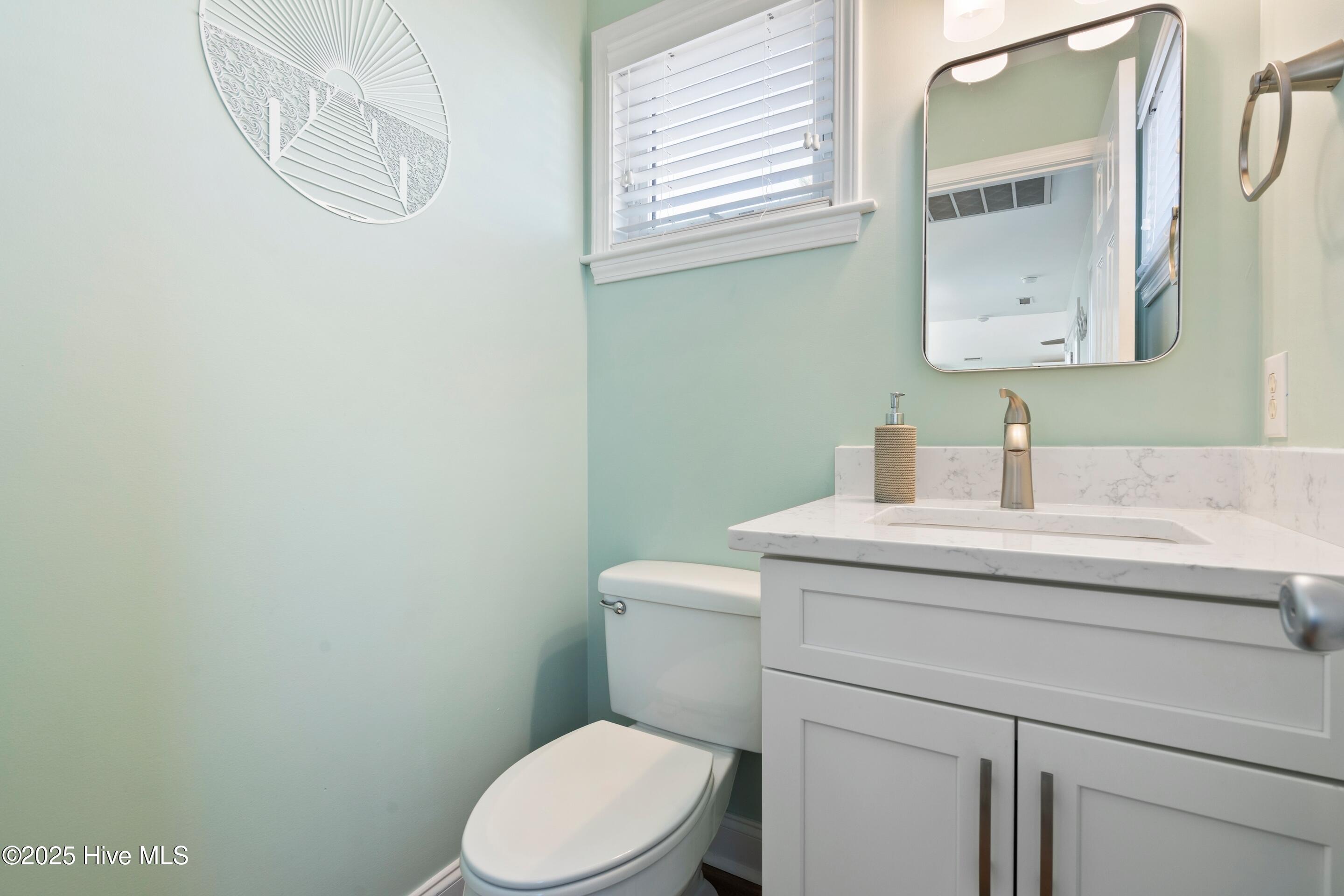 100536770 | Photo 19