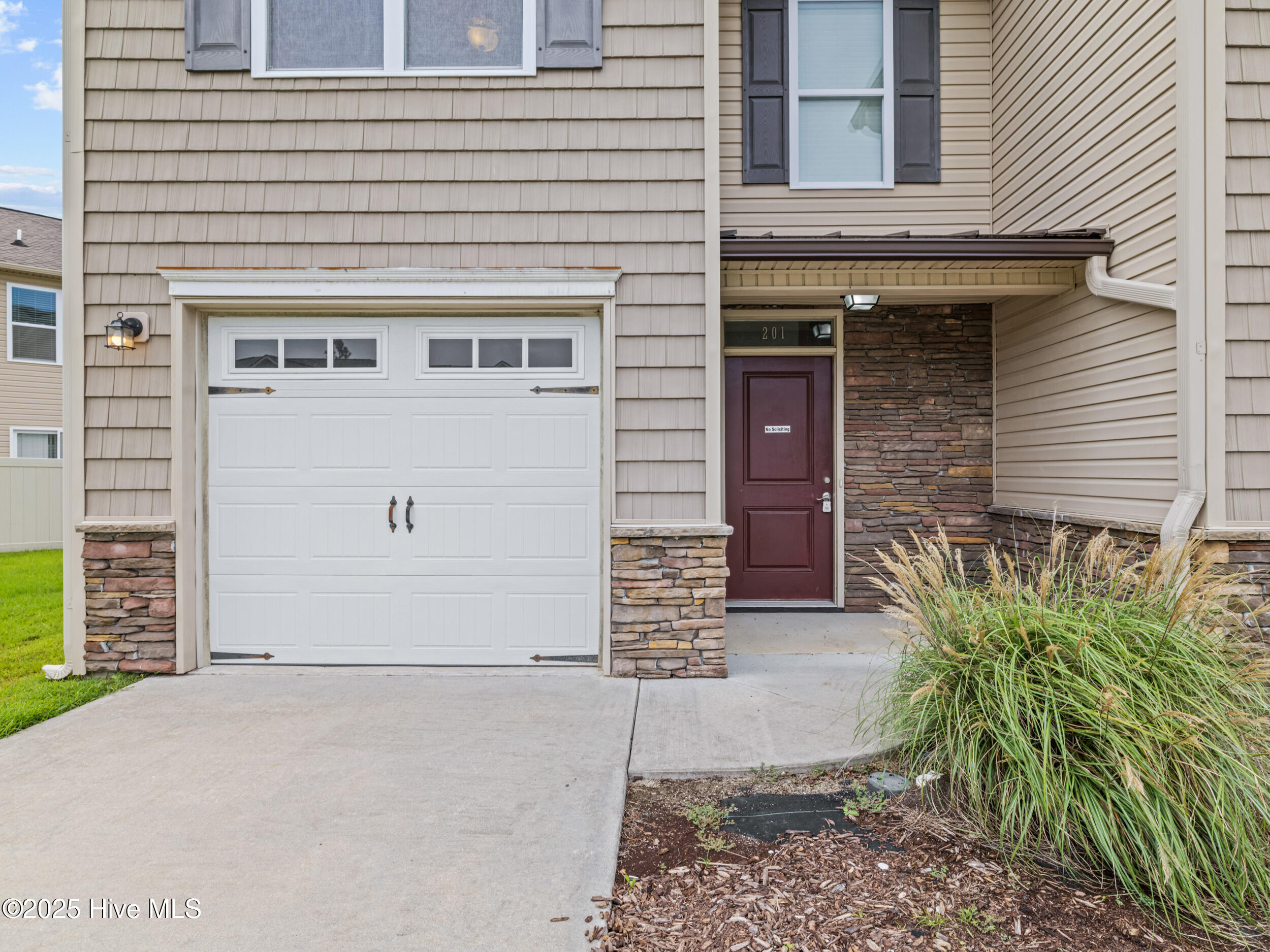 201 Boyington Place Road,Midway Park