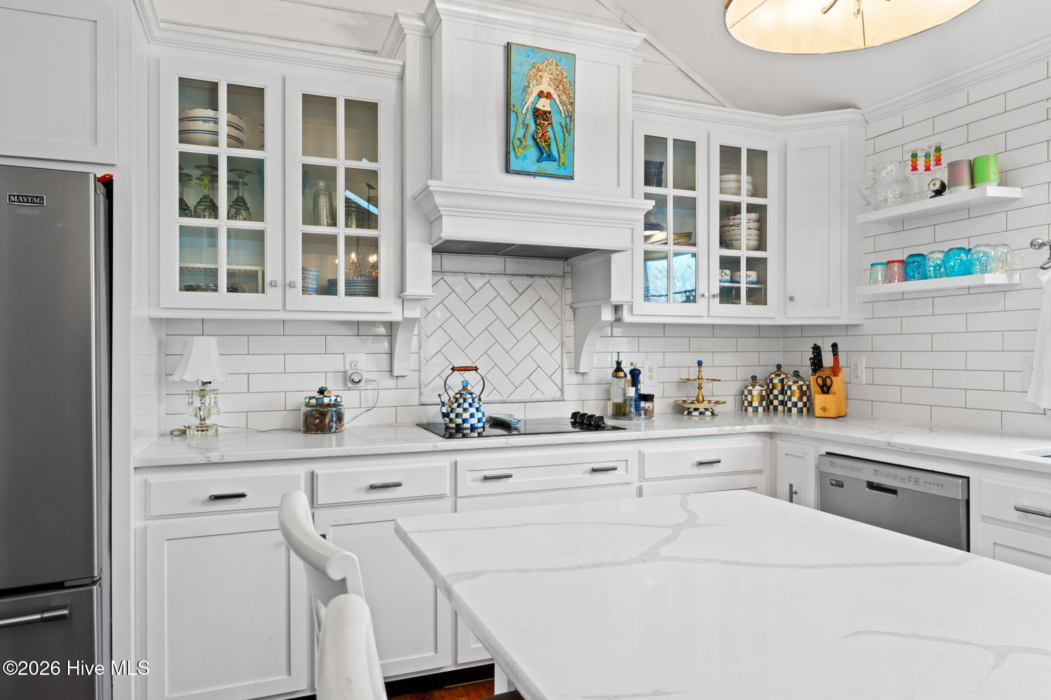 100562668 | Photo 15