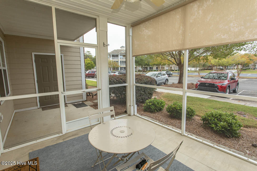 100532415 | Photo 36