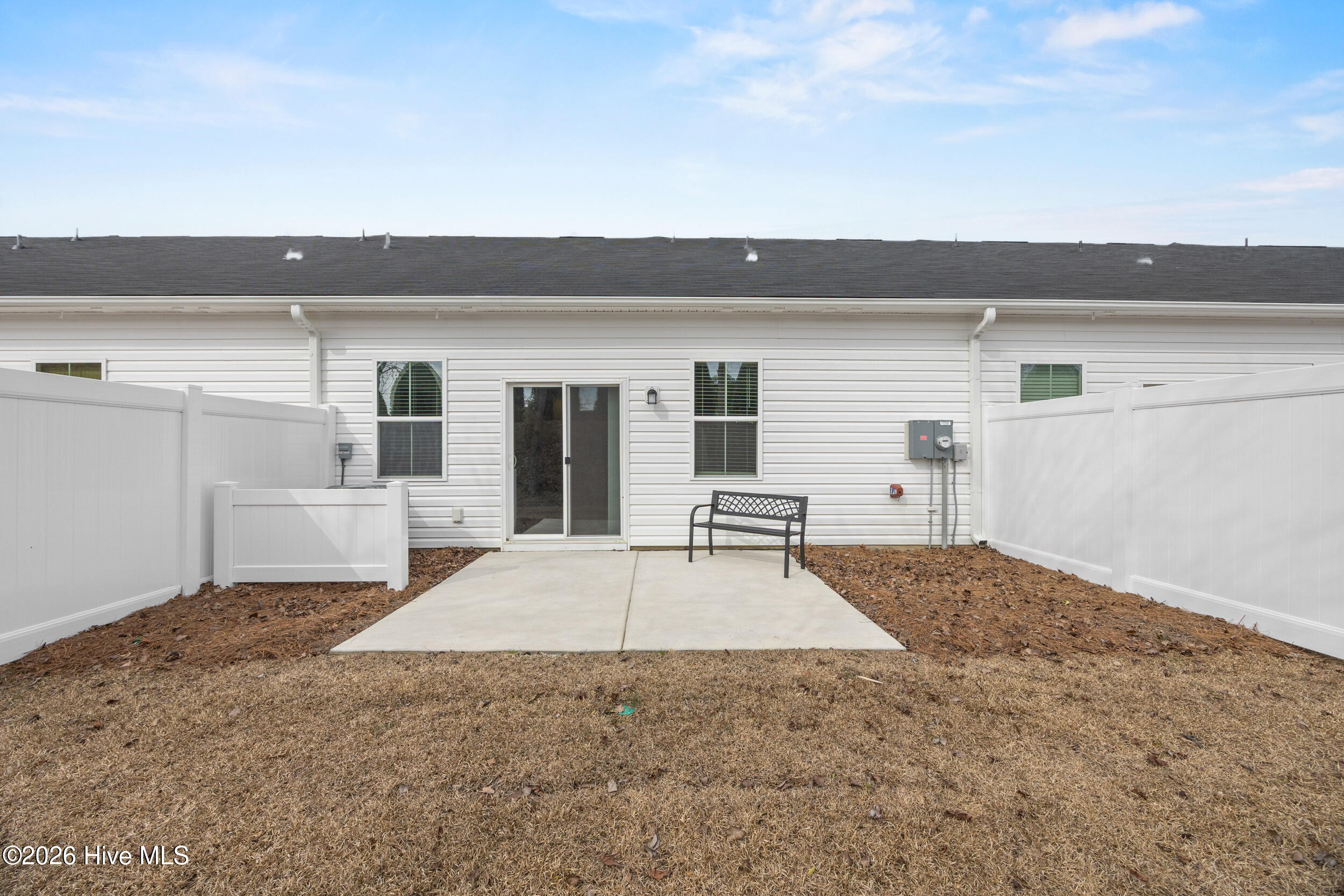 100554337 | Photo 40