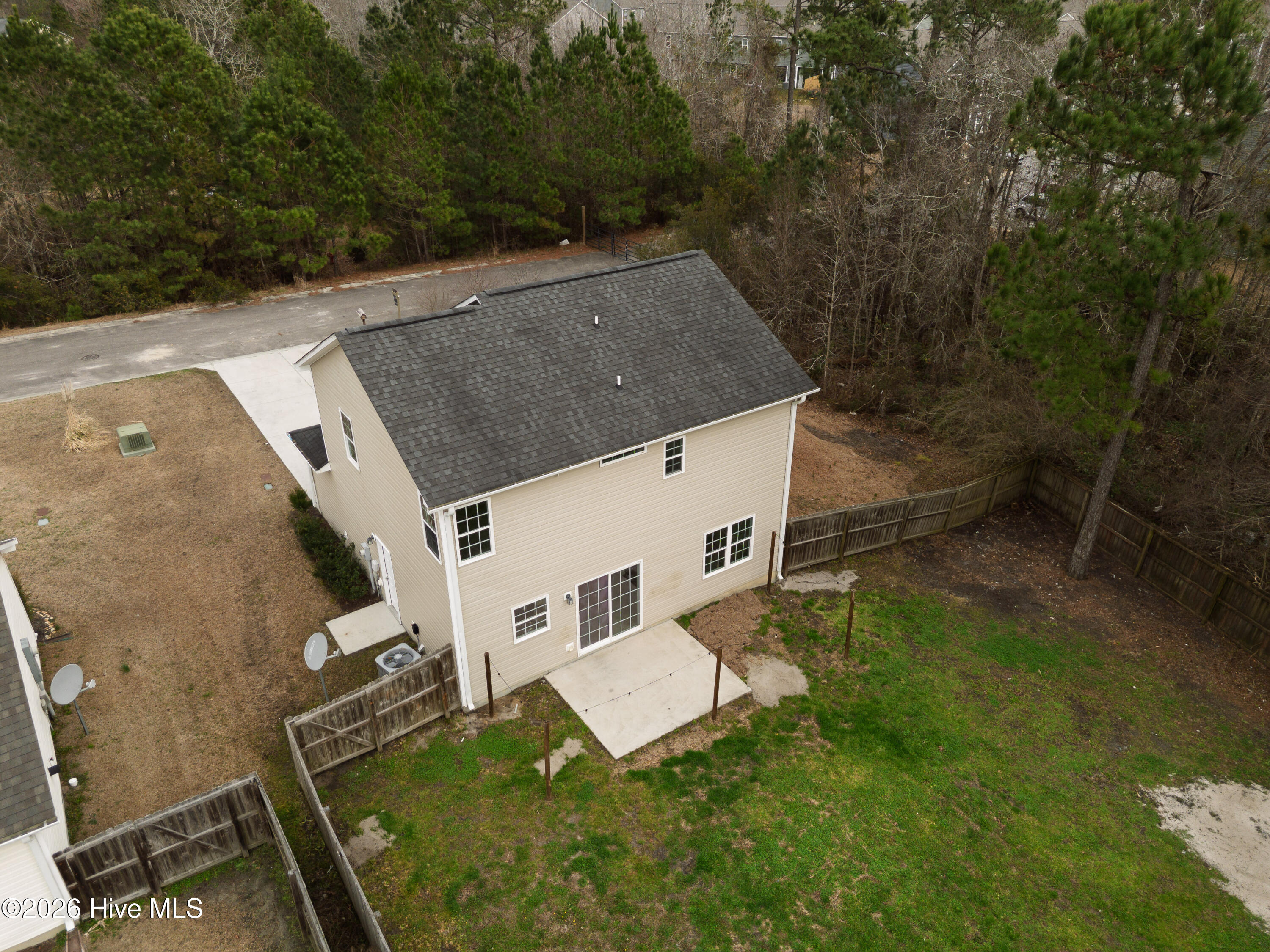 100557262 | Photo 50