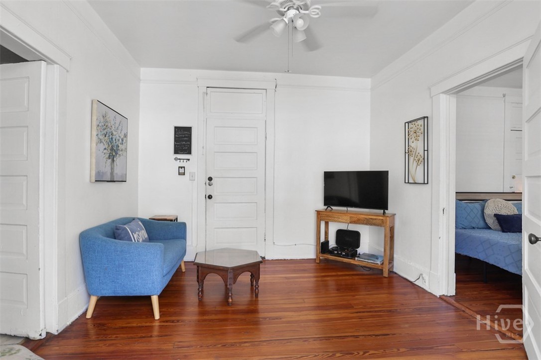210 E State Street 16