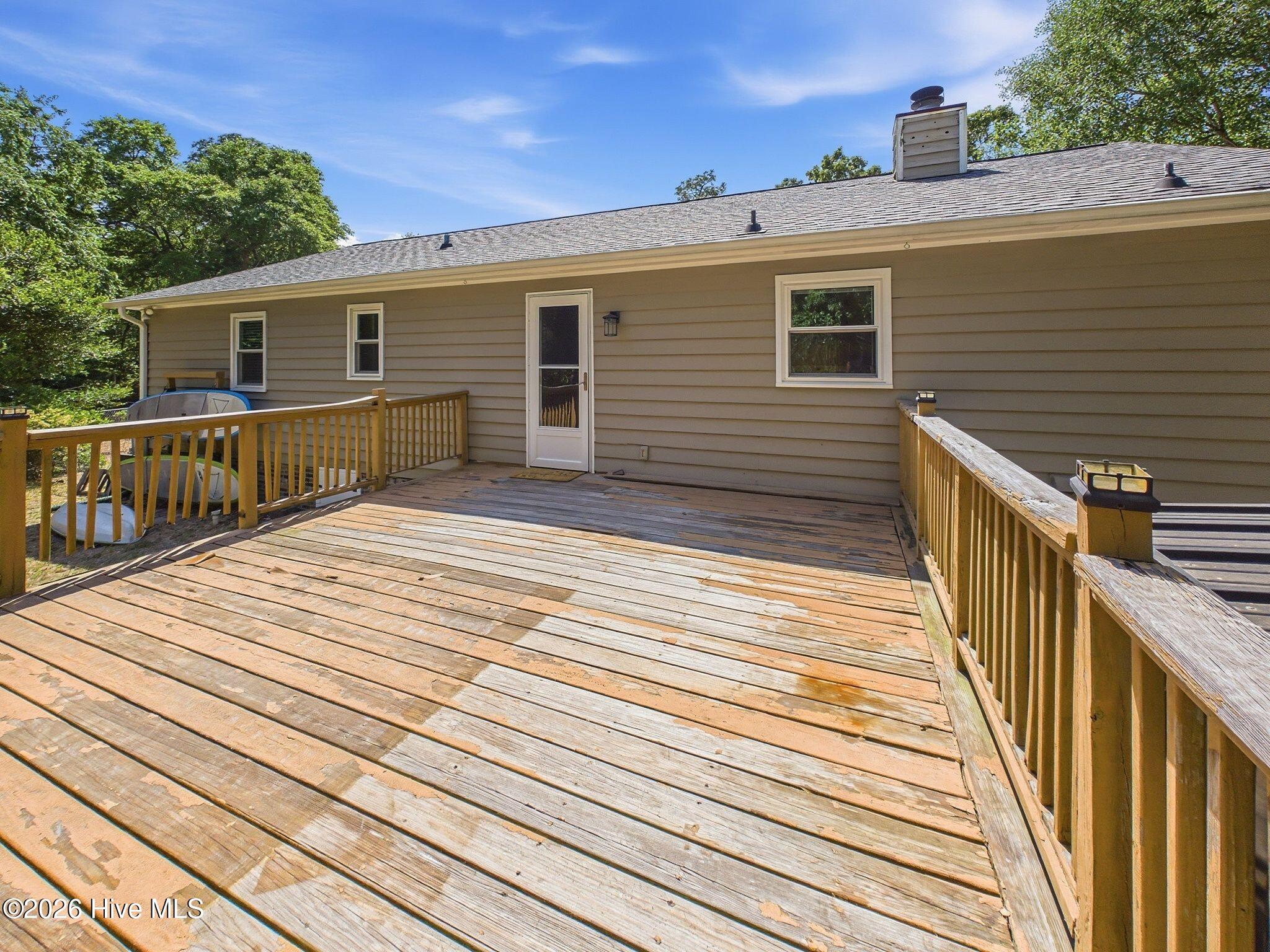 100569518 | Photo 42