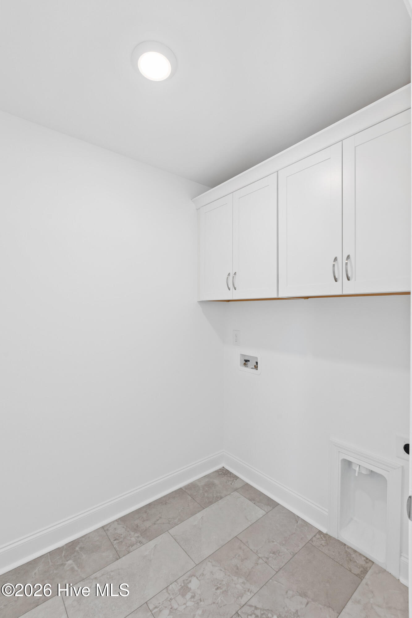 100562029 | Photo 40