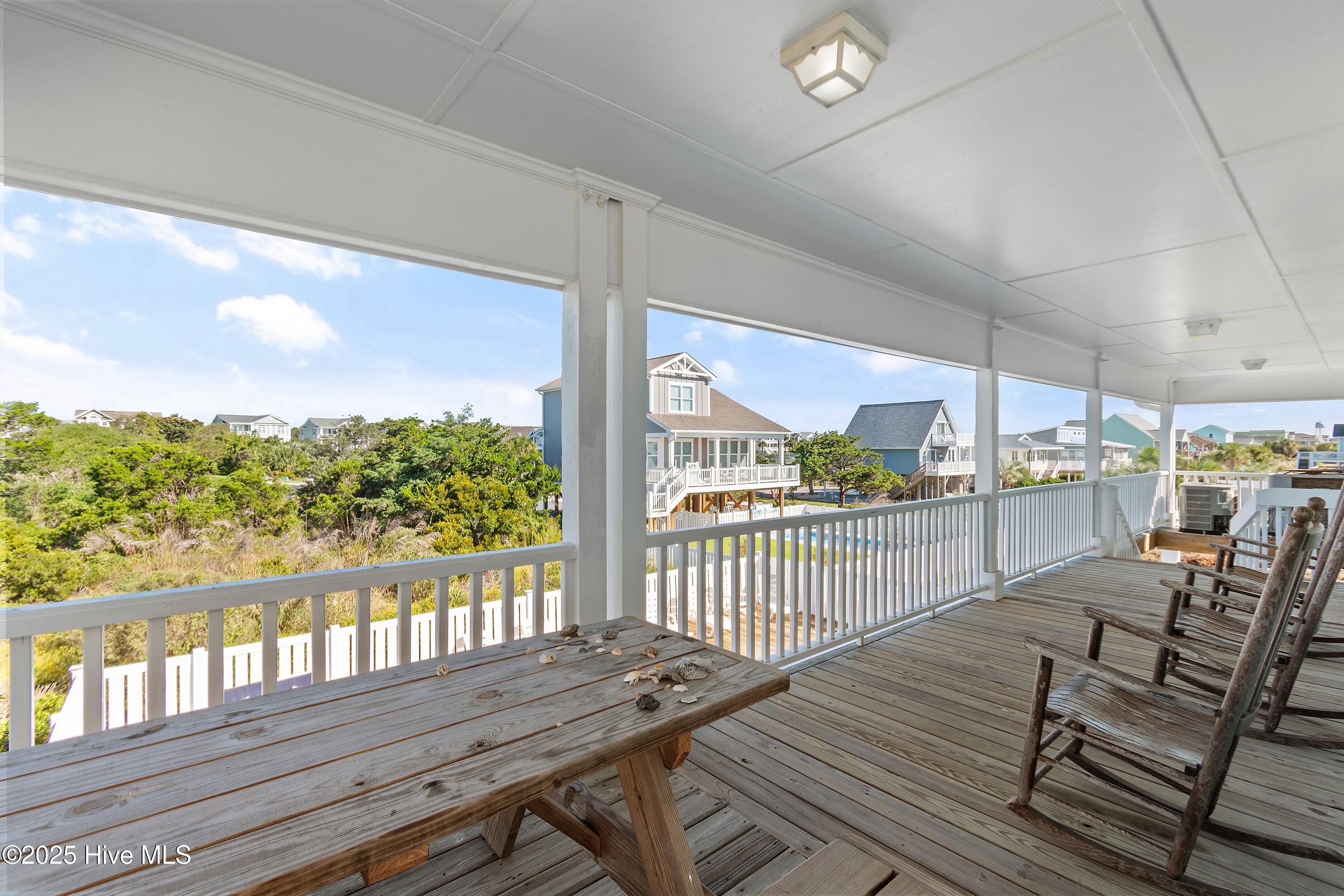 100536498 | Photo 77