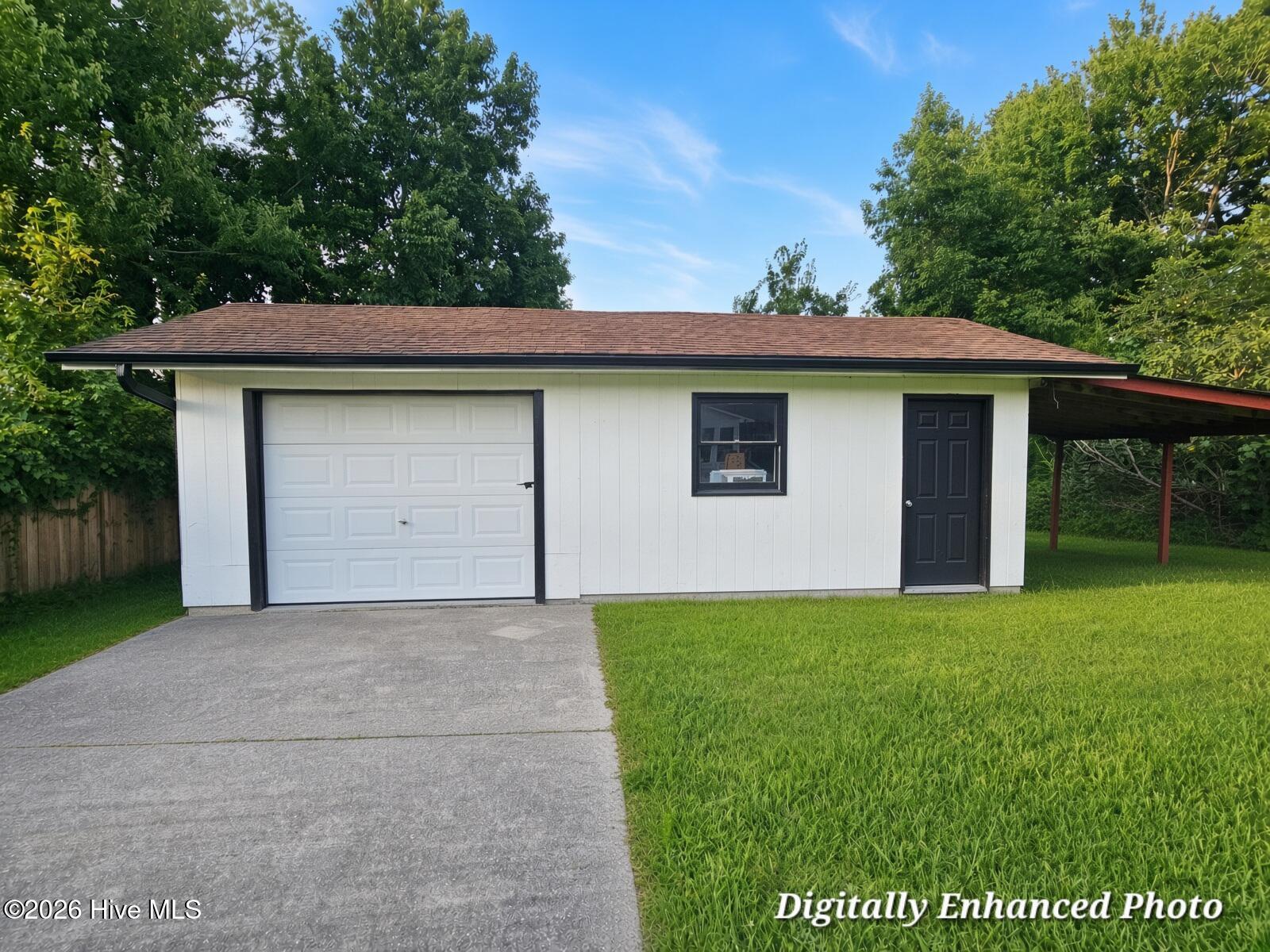 13 Collins Drive,Midway Park