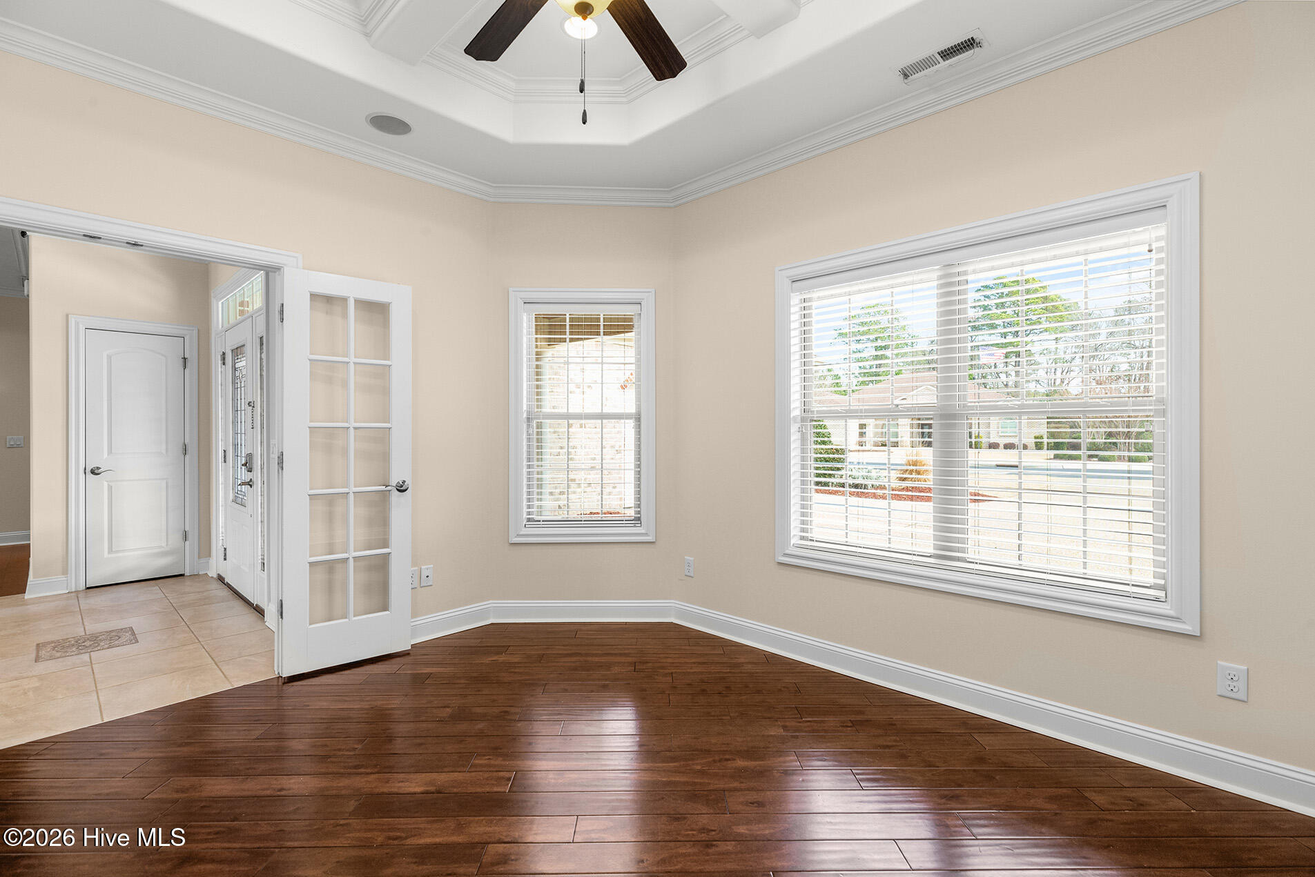 100556141 | Photo 22