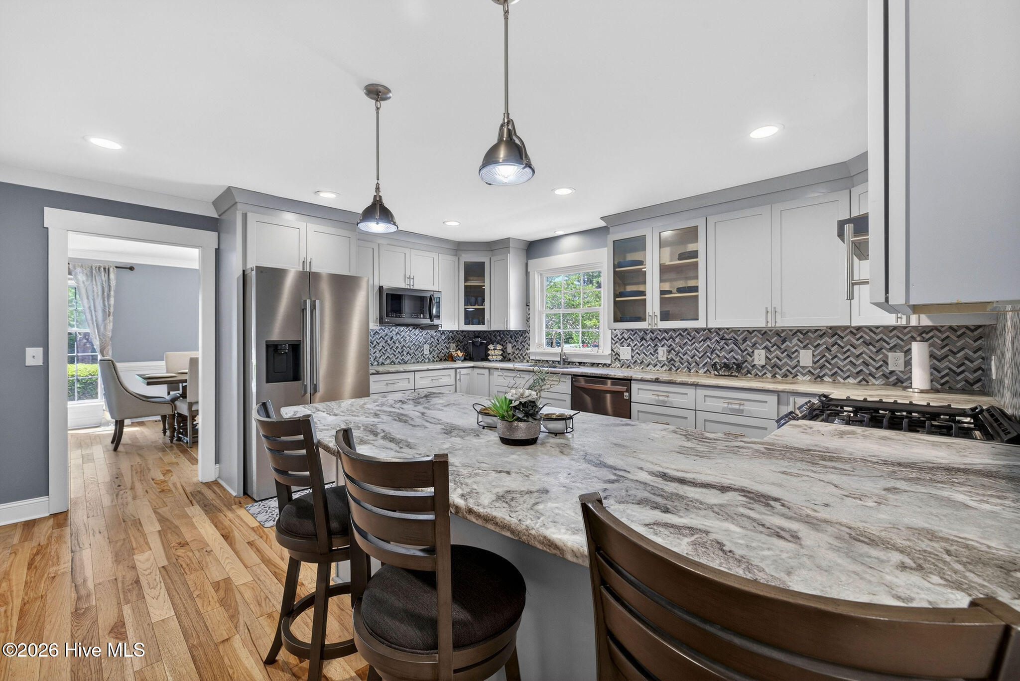 100567485 | Photo 17