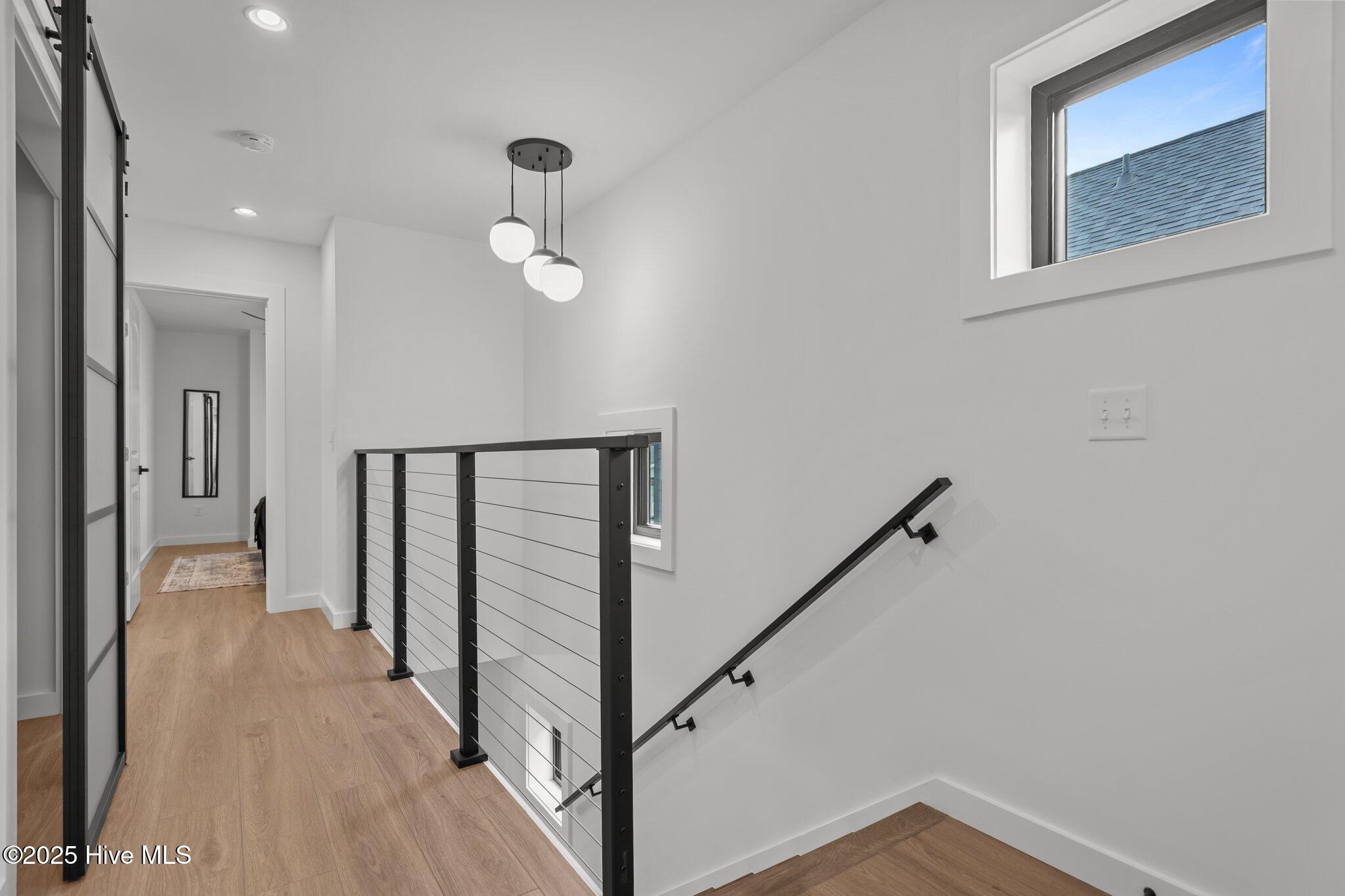 100536872 | Photo 31