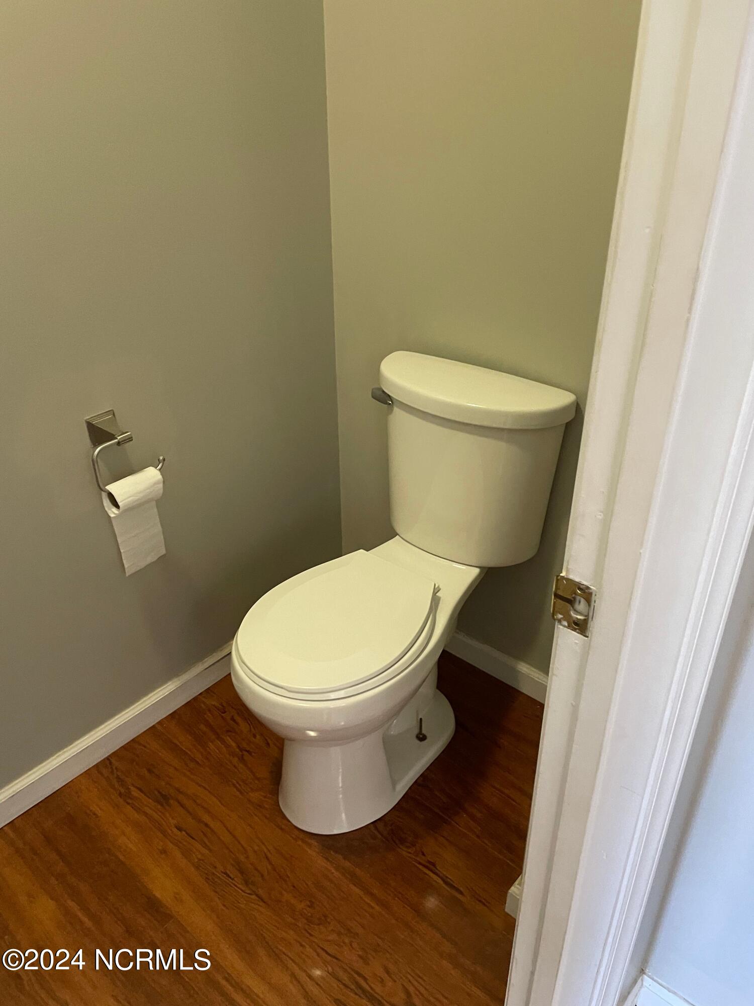 100560812 | Photo 22