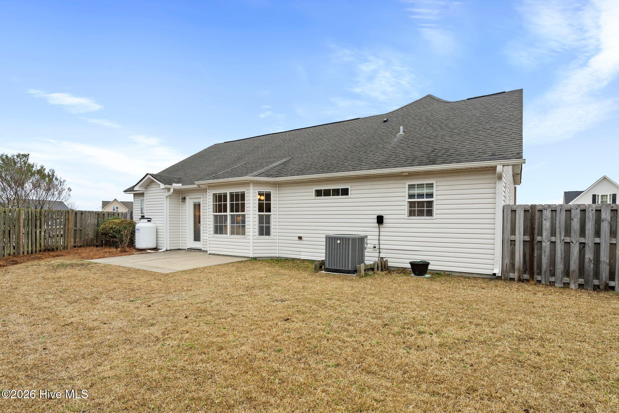 100557294 | Photo 46