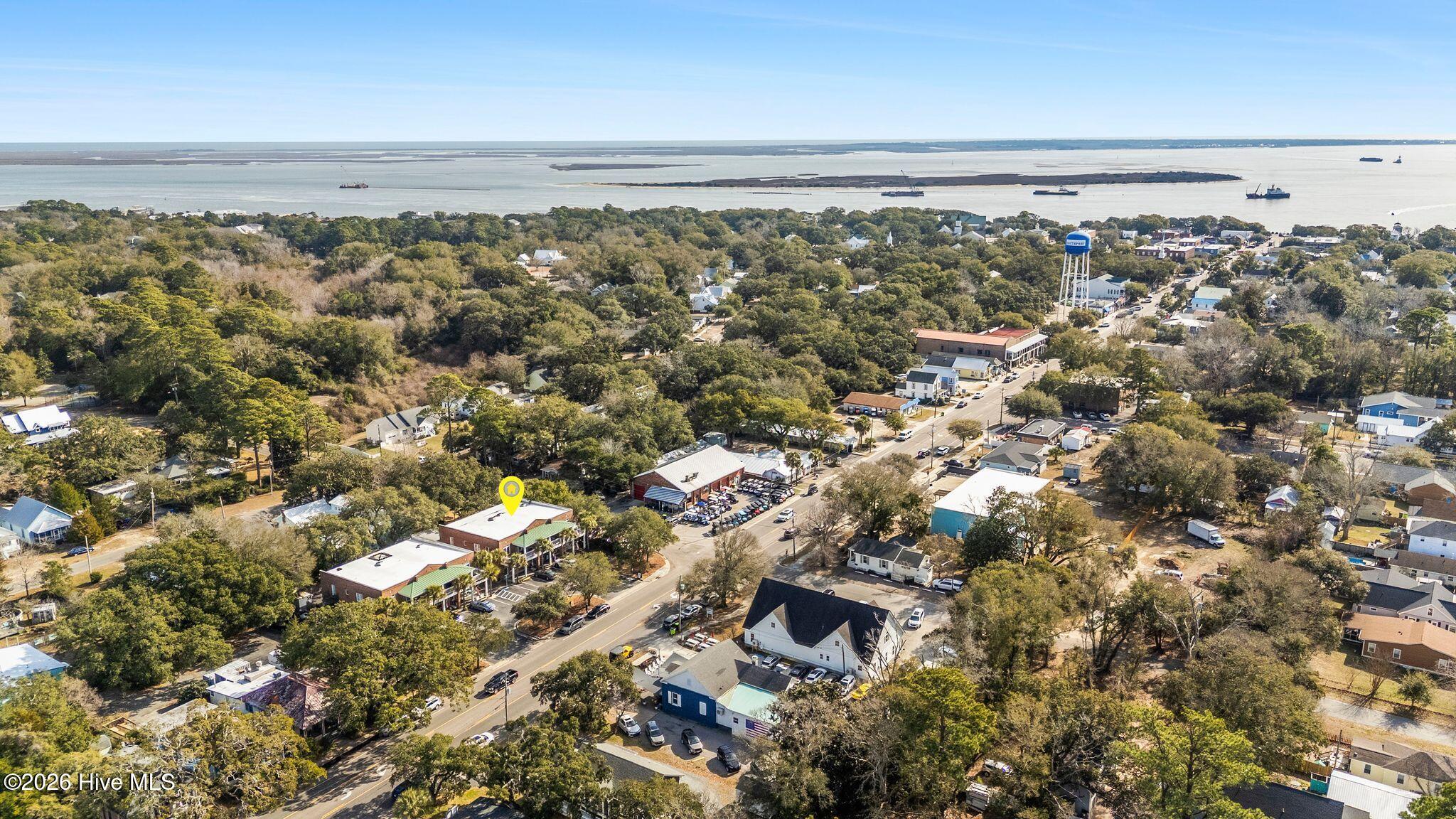 100550657 | Photo 34