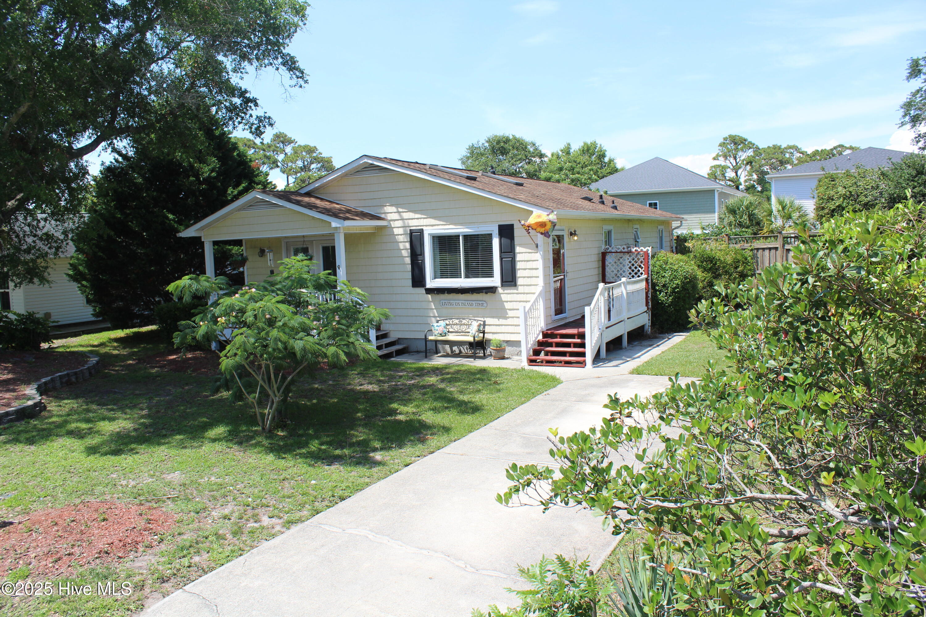 504 Greenville Avenue, Carolina Beach, NC 28428 – photo 2: IMG_9593