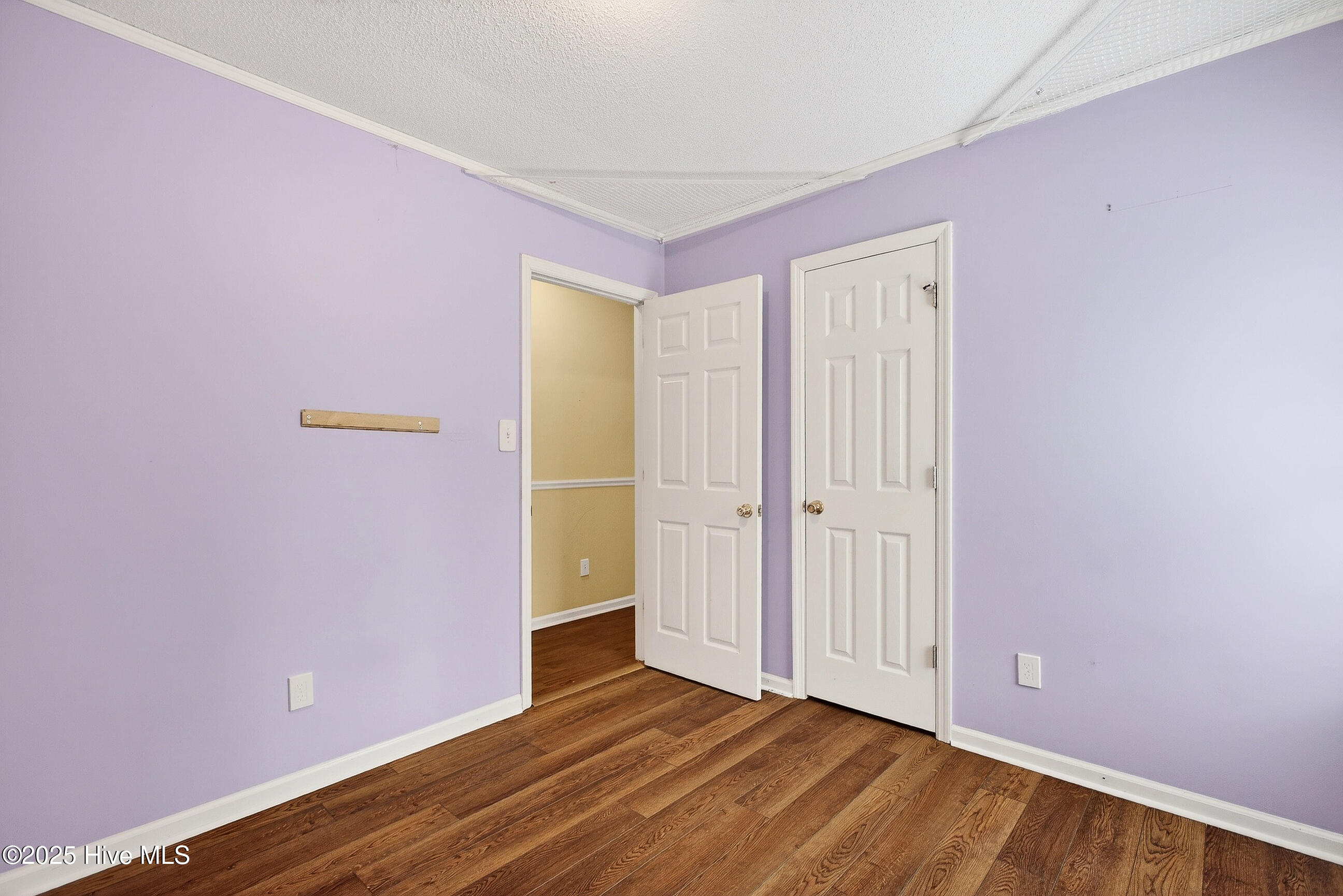 100547109 | Photo 15