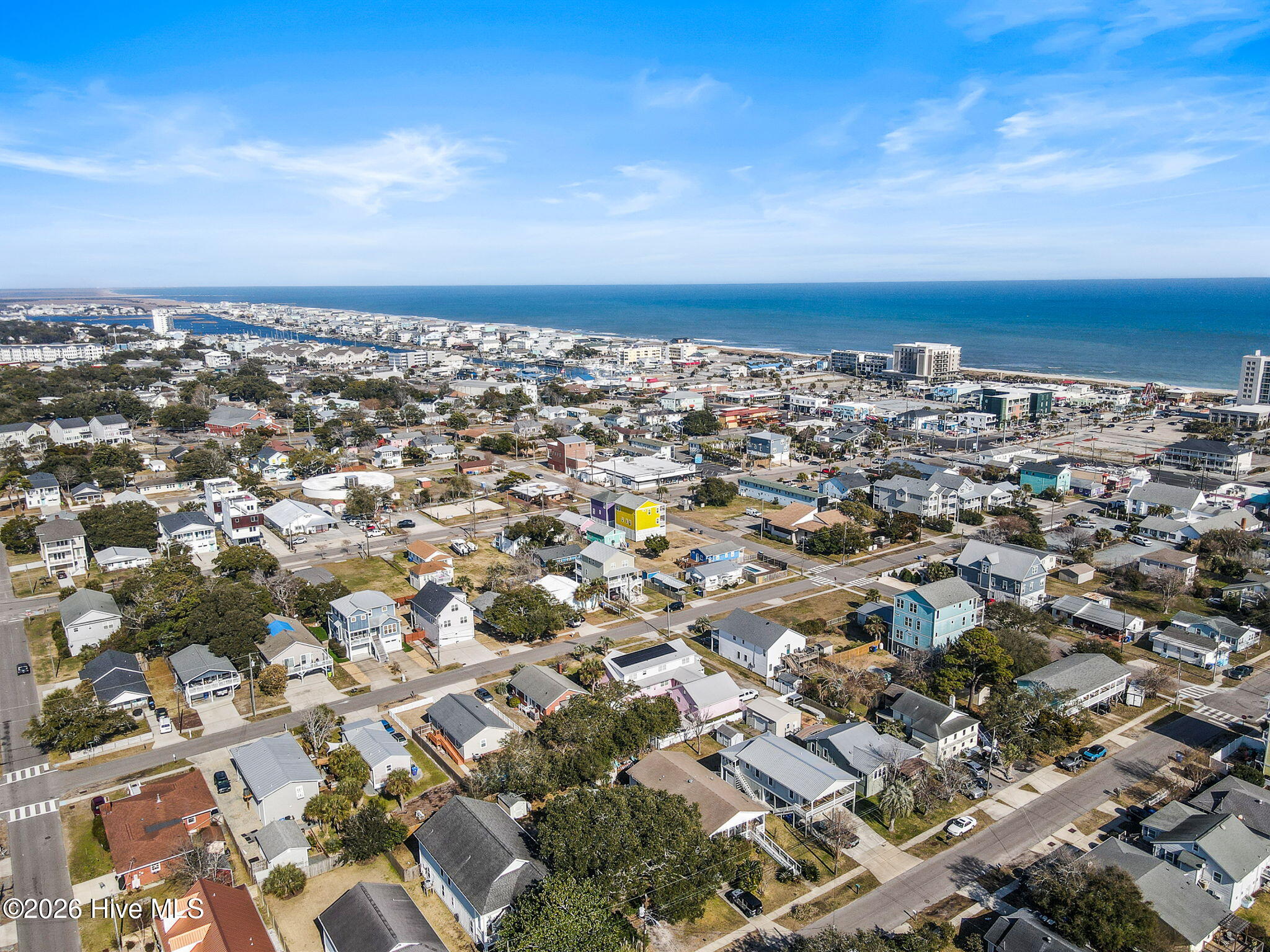 100557713 | Photo 42