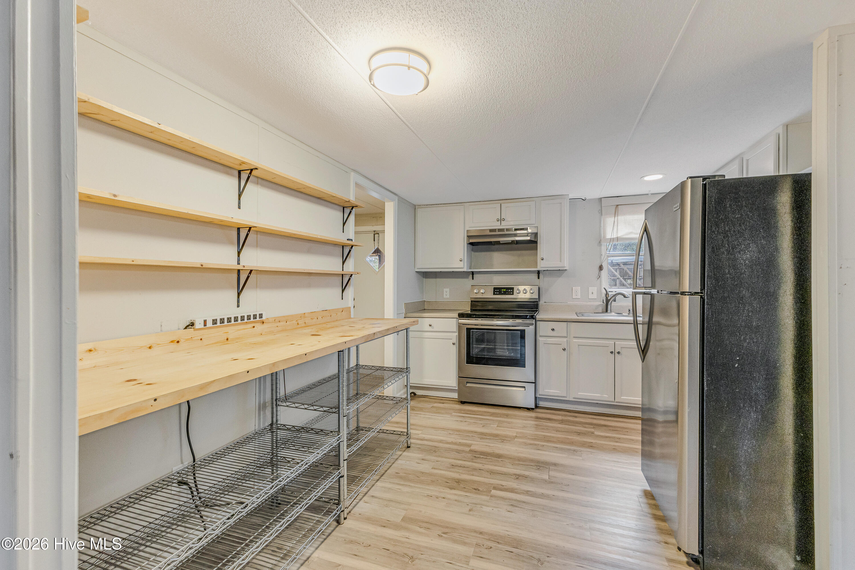 100557836 | Photo 11