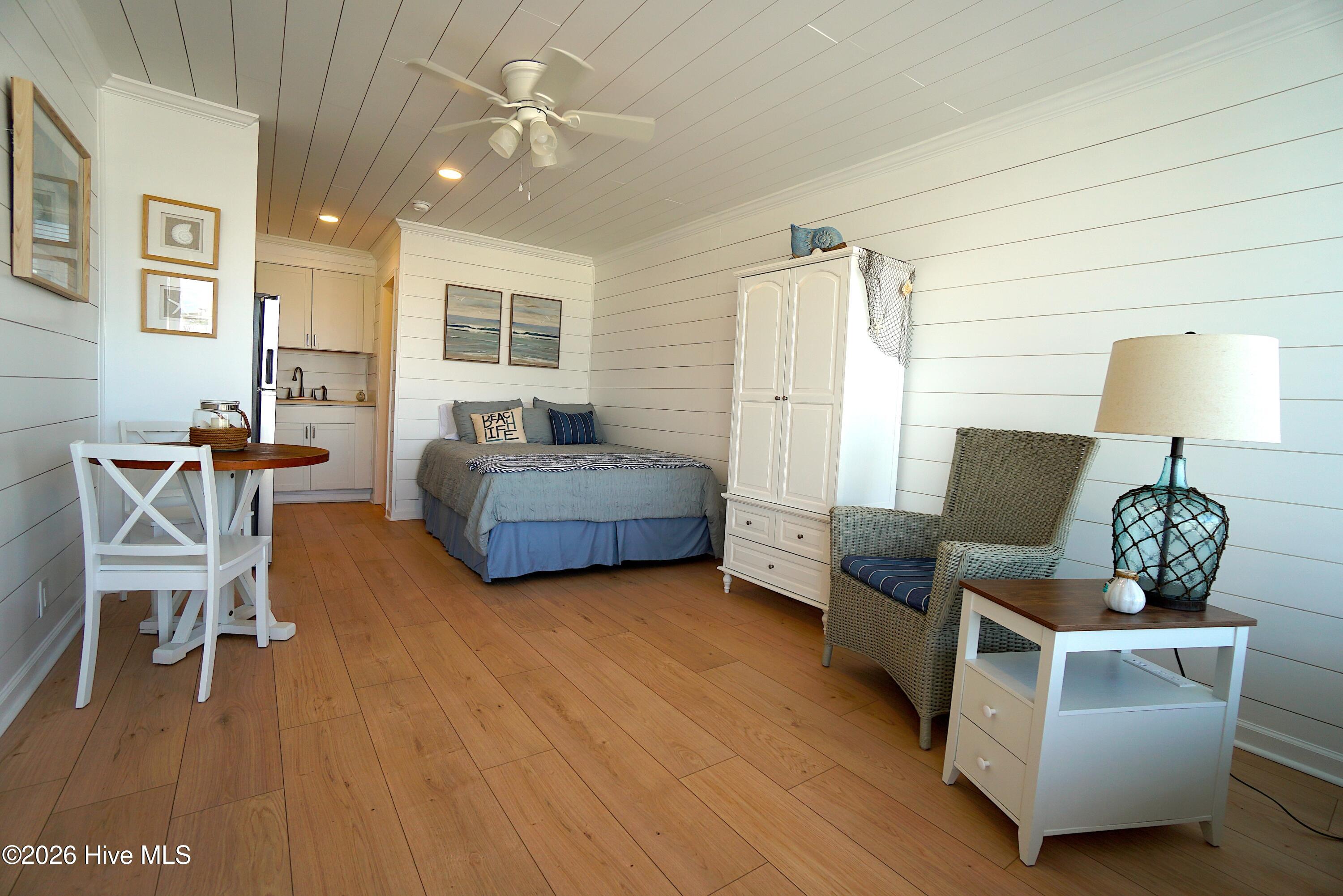 2401 W Ft Macon Road A202,Atlantic Beach