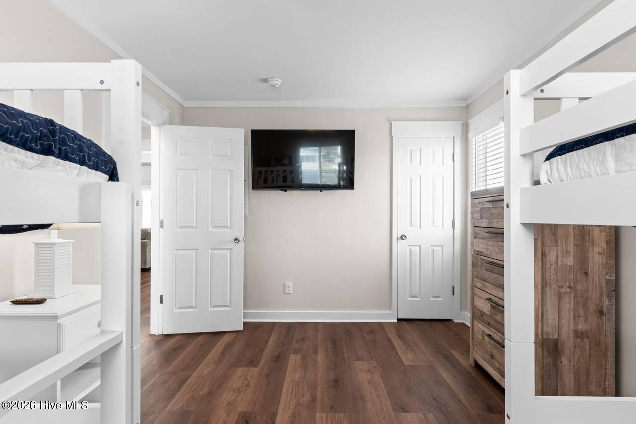 100556593 | Photo 34