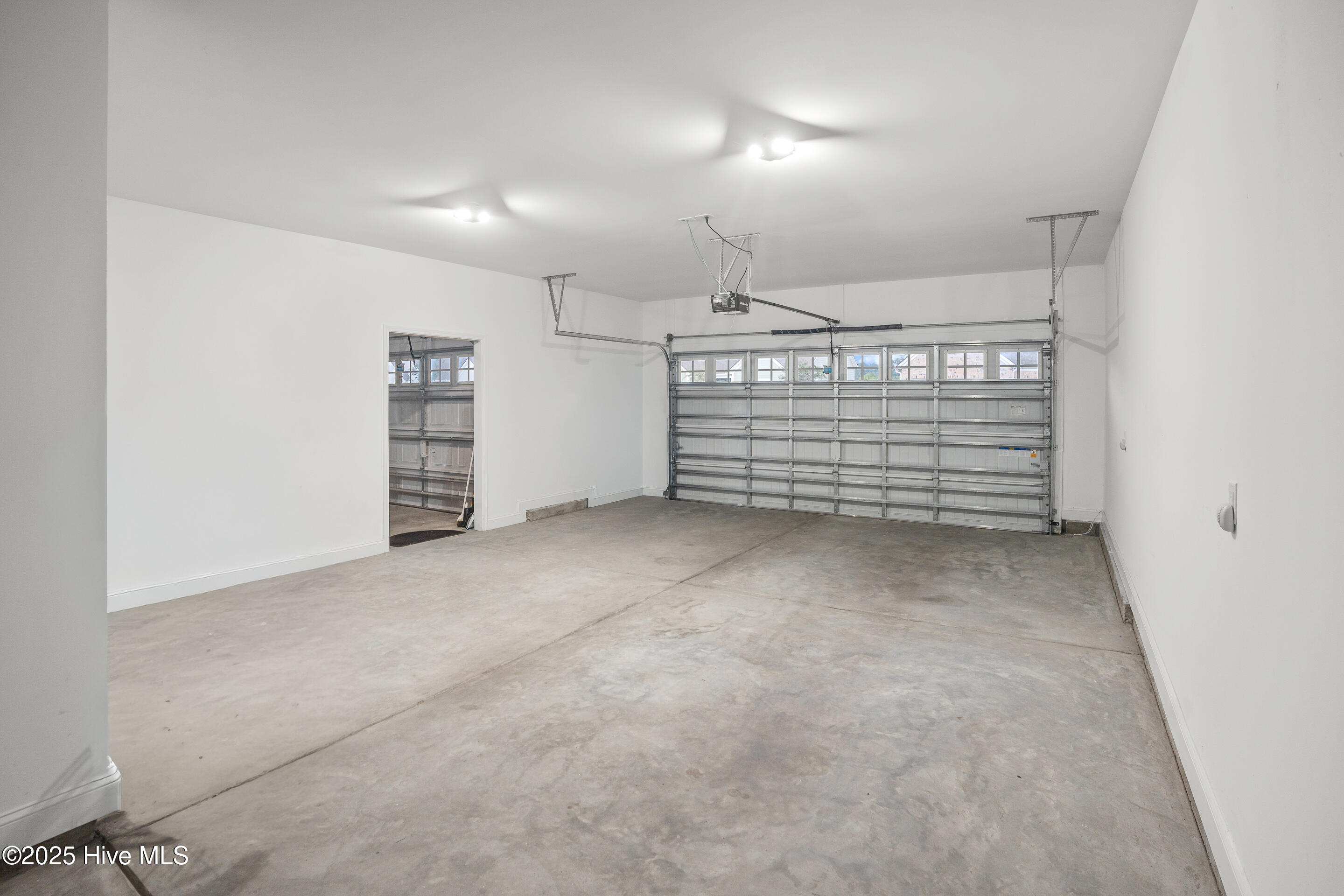 100526662 | Photo 64