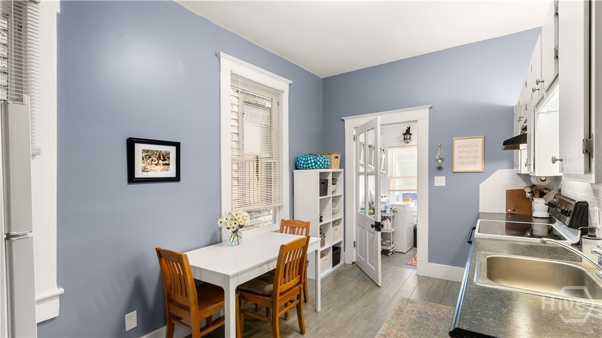 1st Fl kitchen