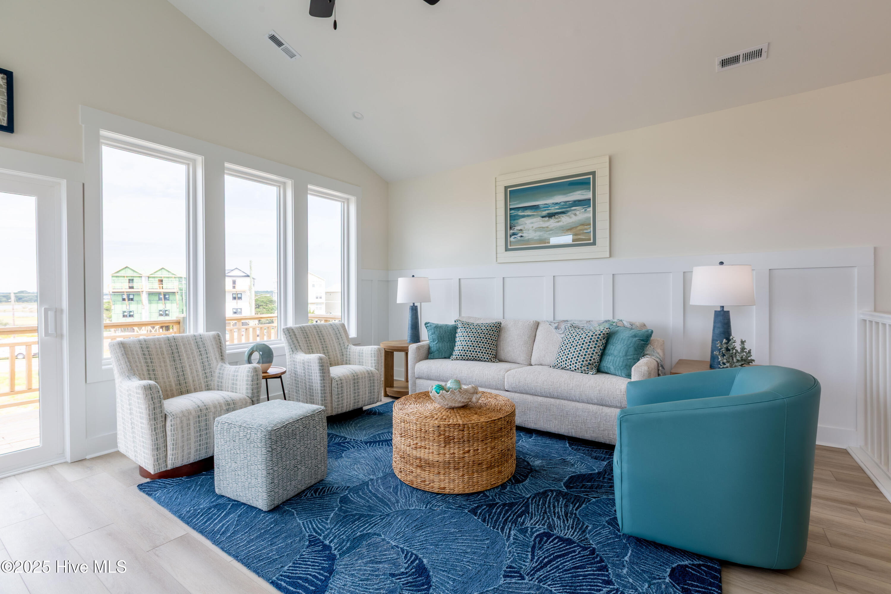 100474523 | Photo 22