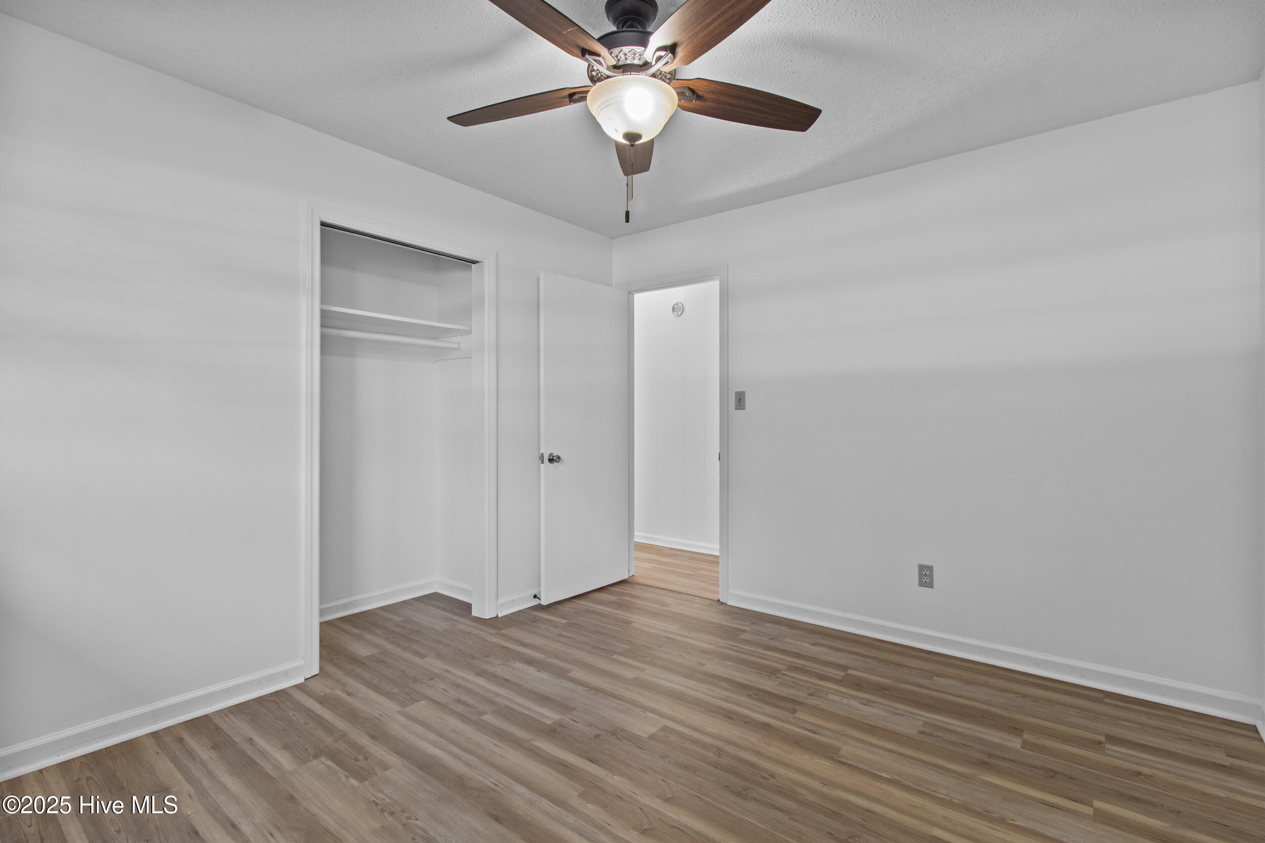 100541080 | Photo 20