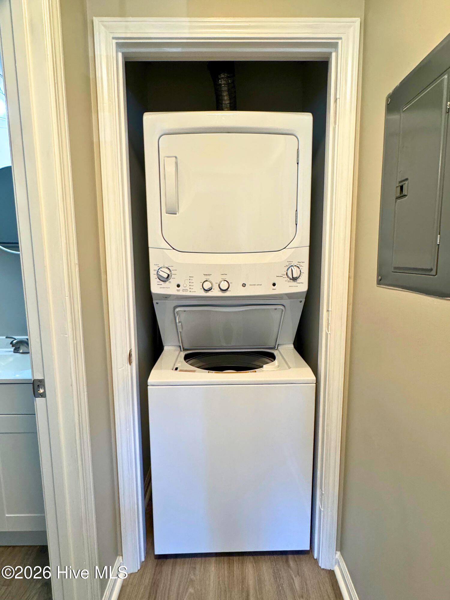 100554226 | Photo 17