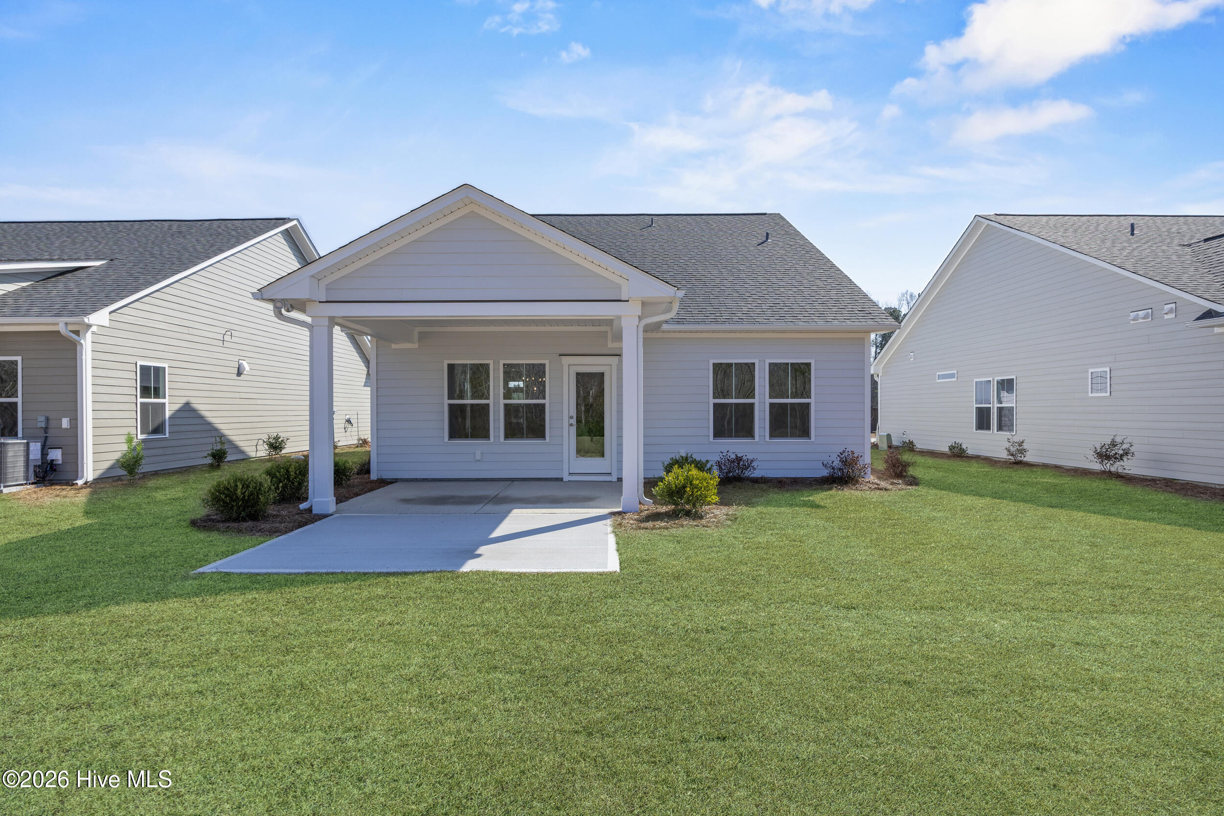 100527055 | Photo 39