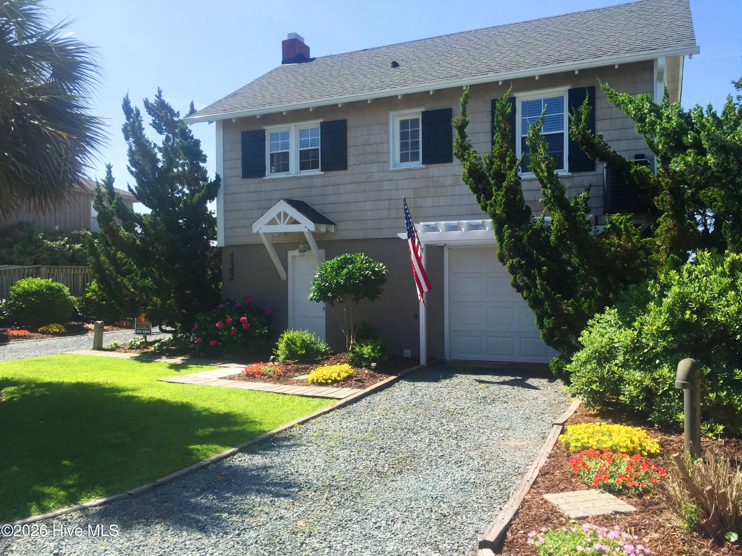 100560926 | Photo 40