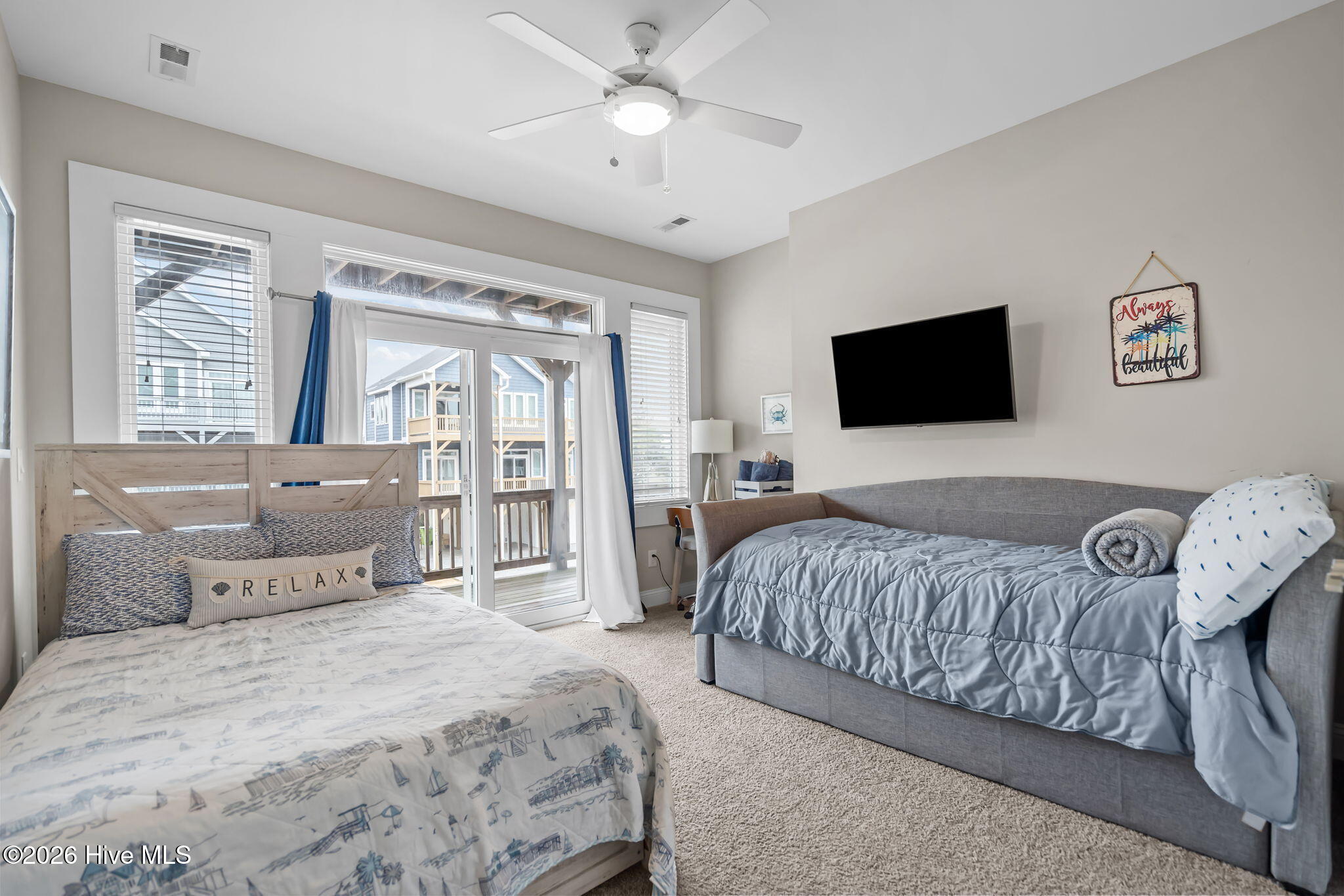 100553388 | Photo 17