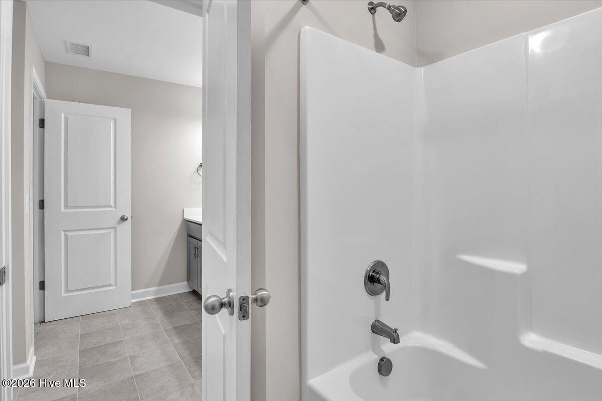 100551276 | Photo 30