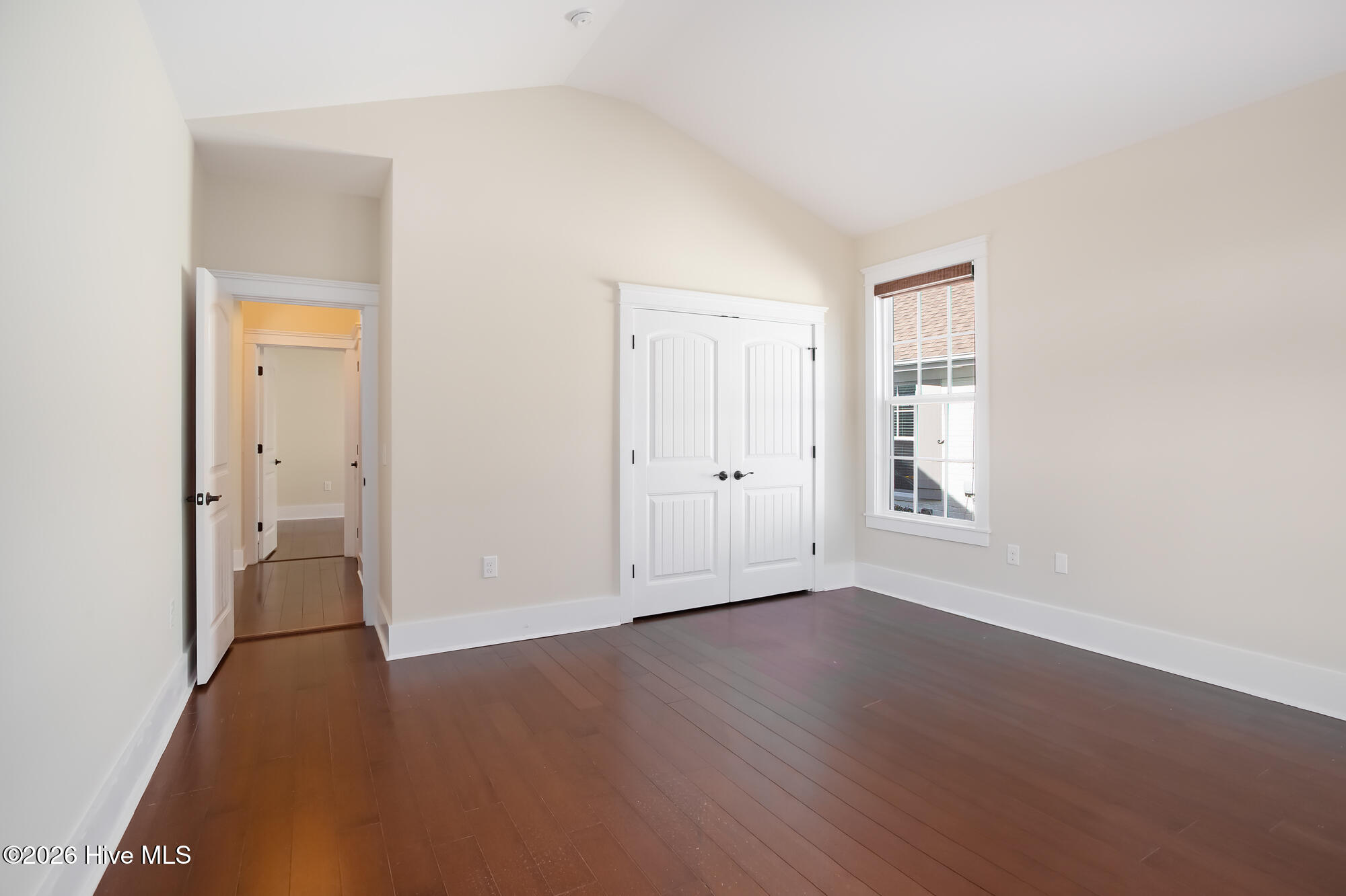 100551049 | Photo 21