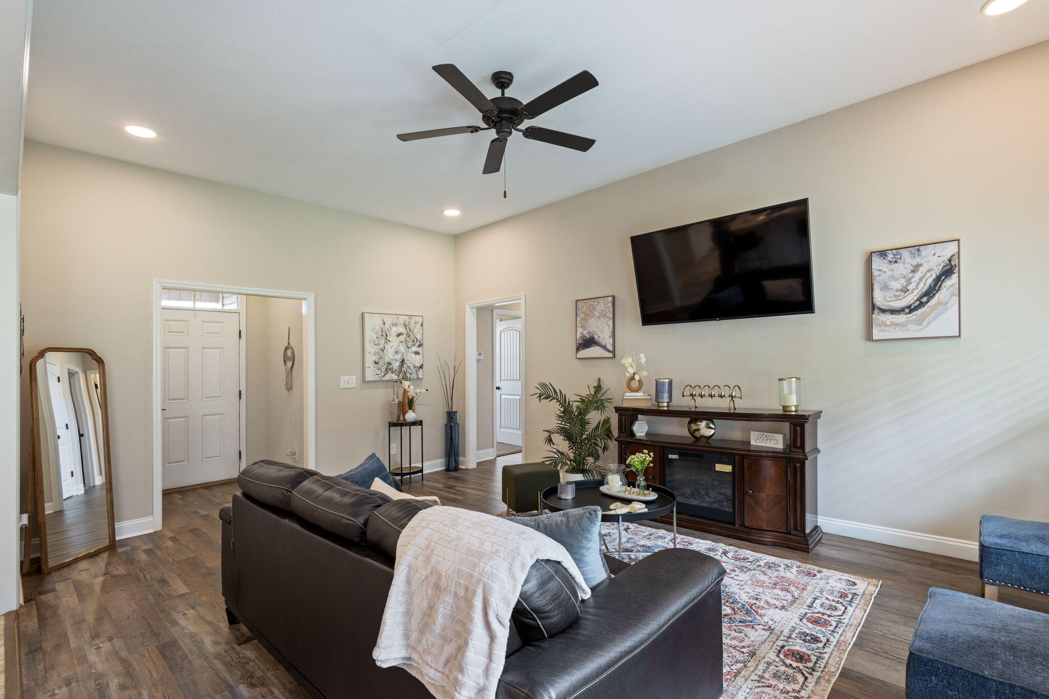 9-web-or-mls-210 McDuffie Circle-24